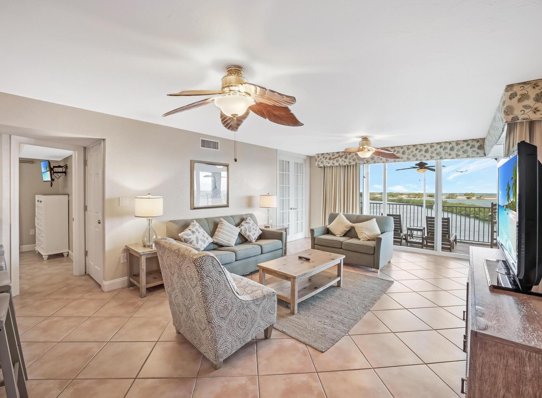 4303 Marina Villa Drive Property Photo 15