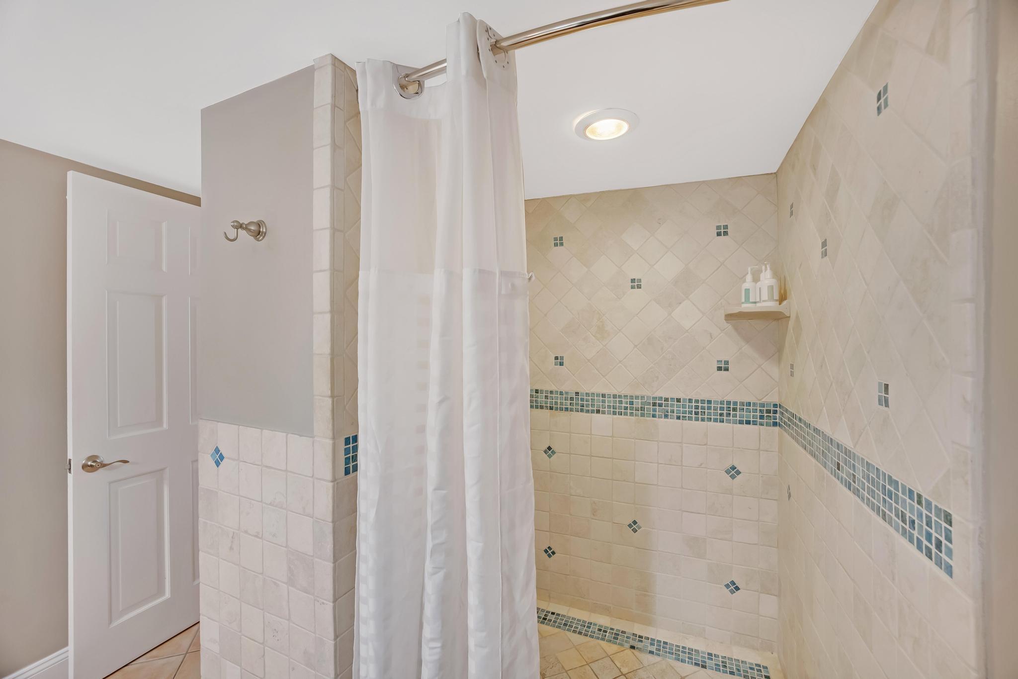 4303 Marina Villa Drive Property Photo 29