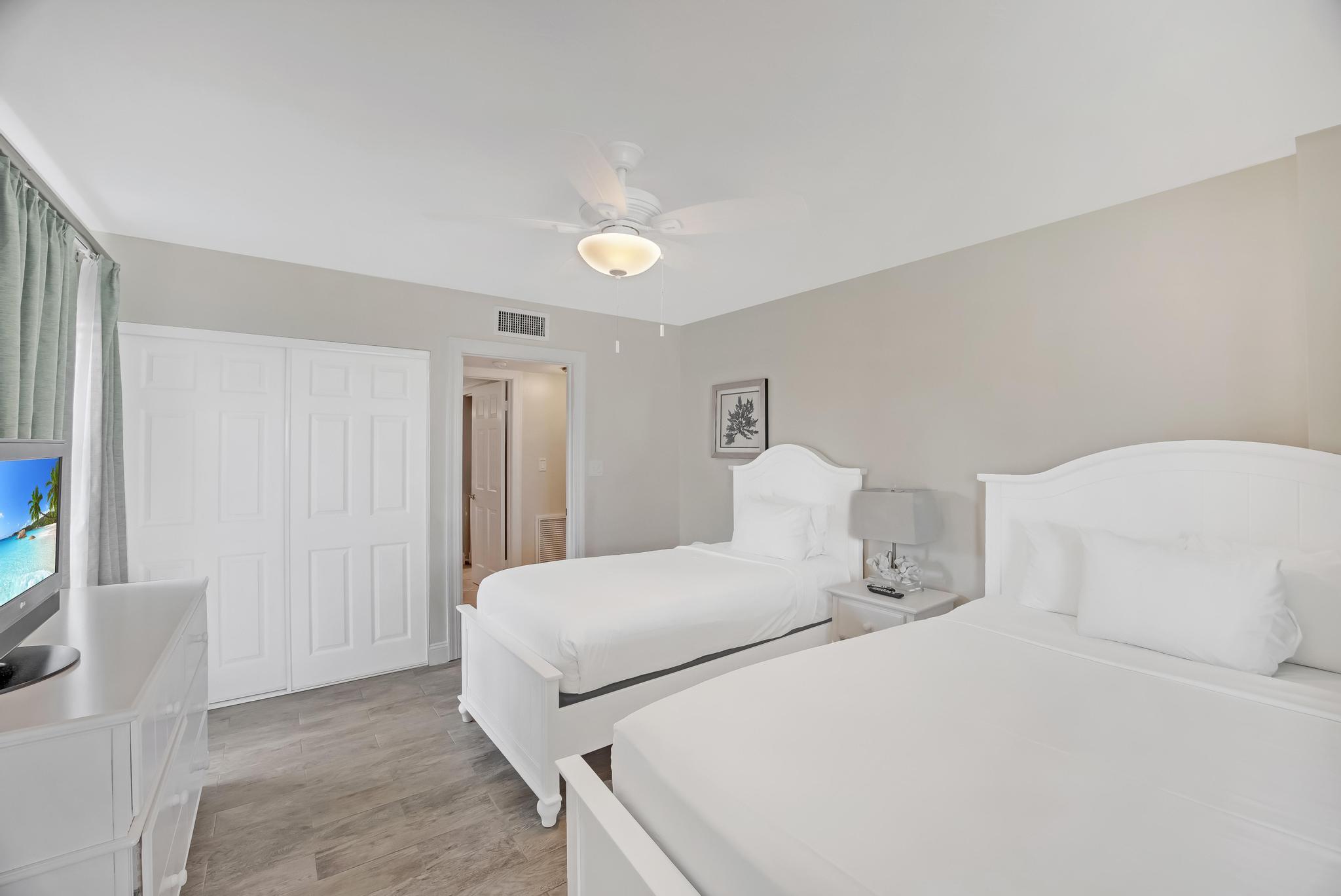 4303 Marina Villa Drive Property Photo 32