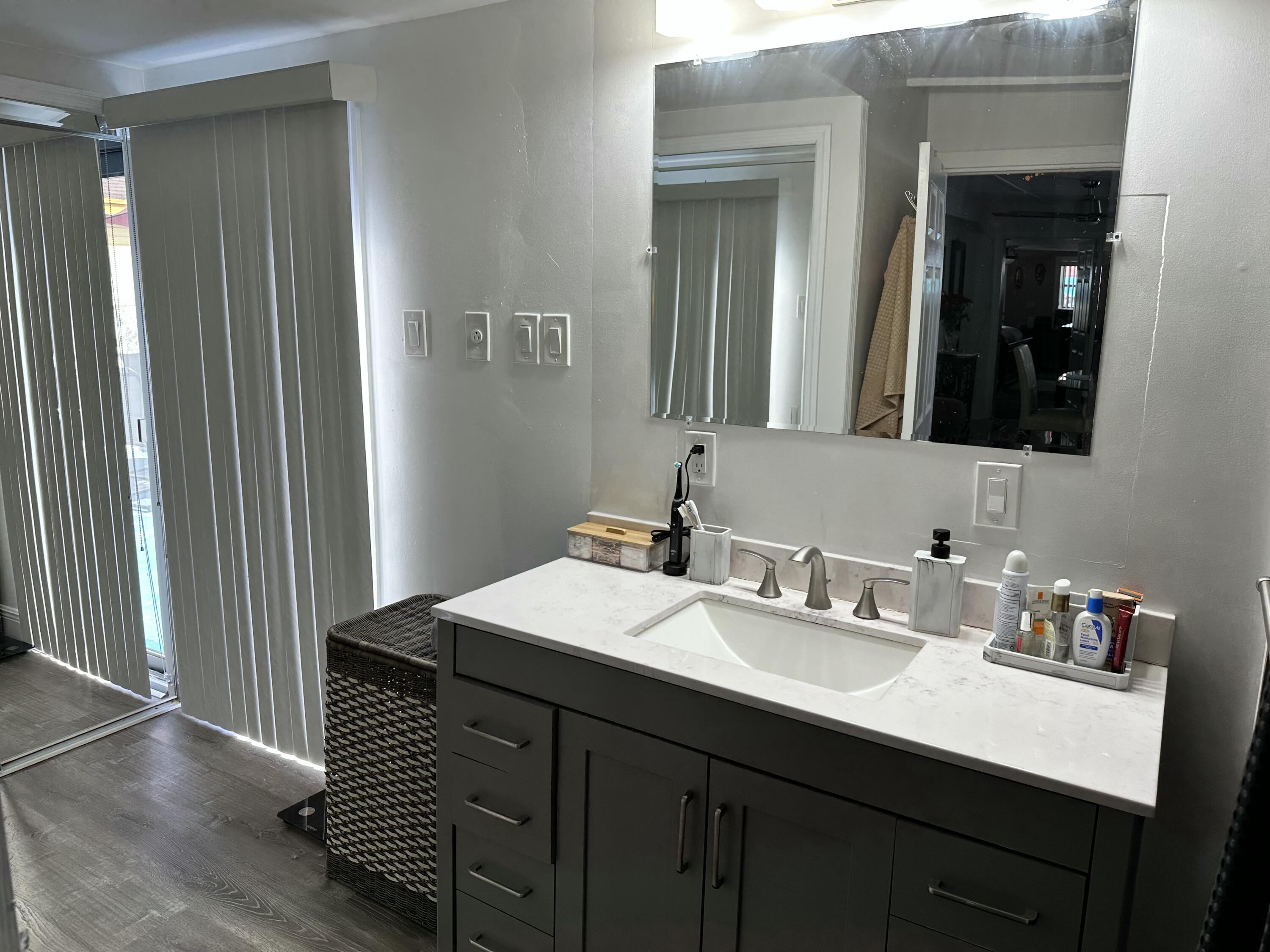 2922 Flagler Avenue Property Photo 23