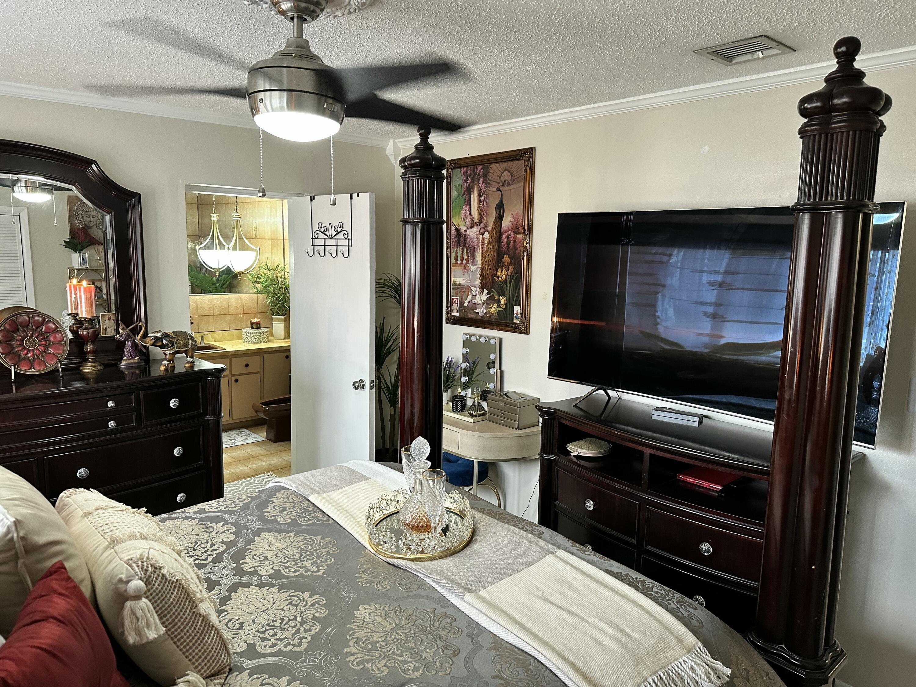 2922 Flagler Avenue Property Photo 28