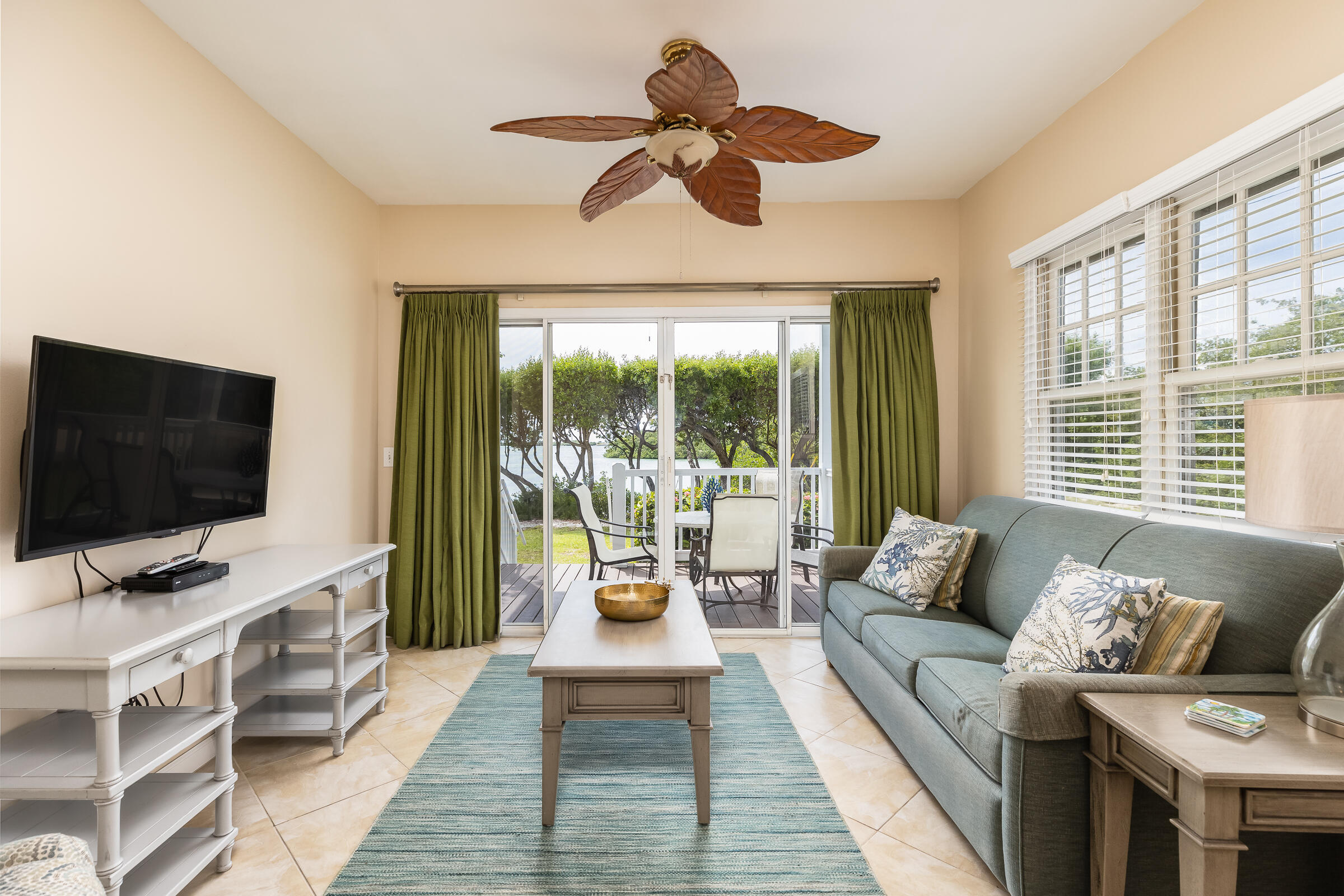 5105 Sunset Village Drive Property Photo 9