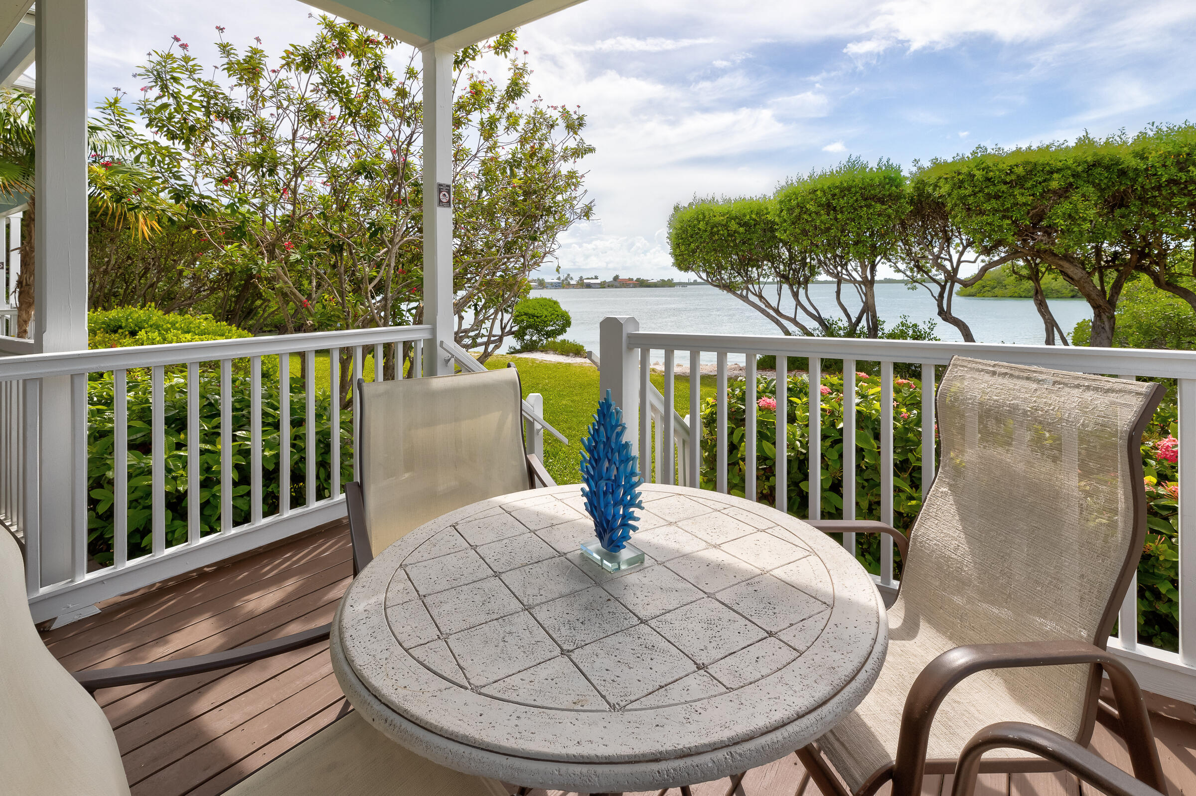 5105 Sunset Village Drive Property Photo 14