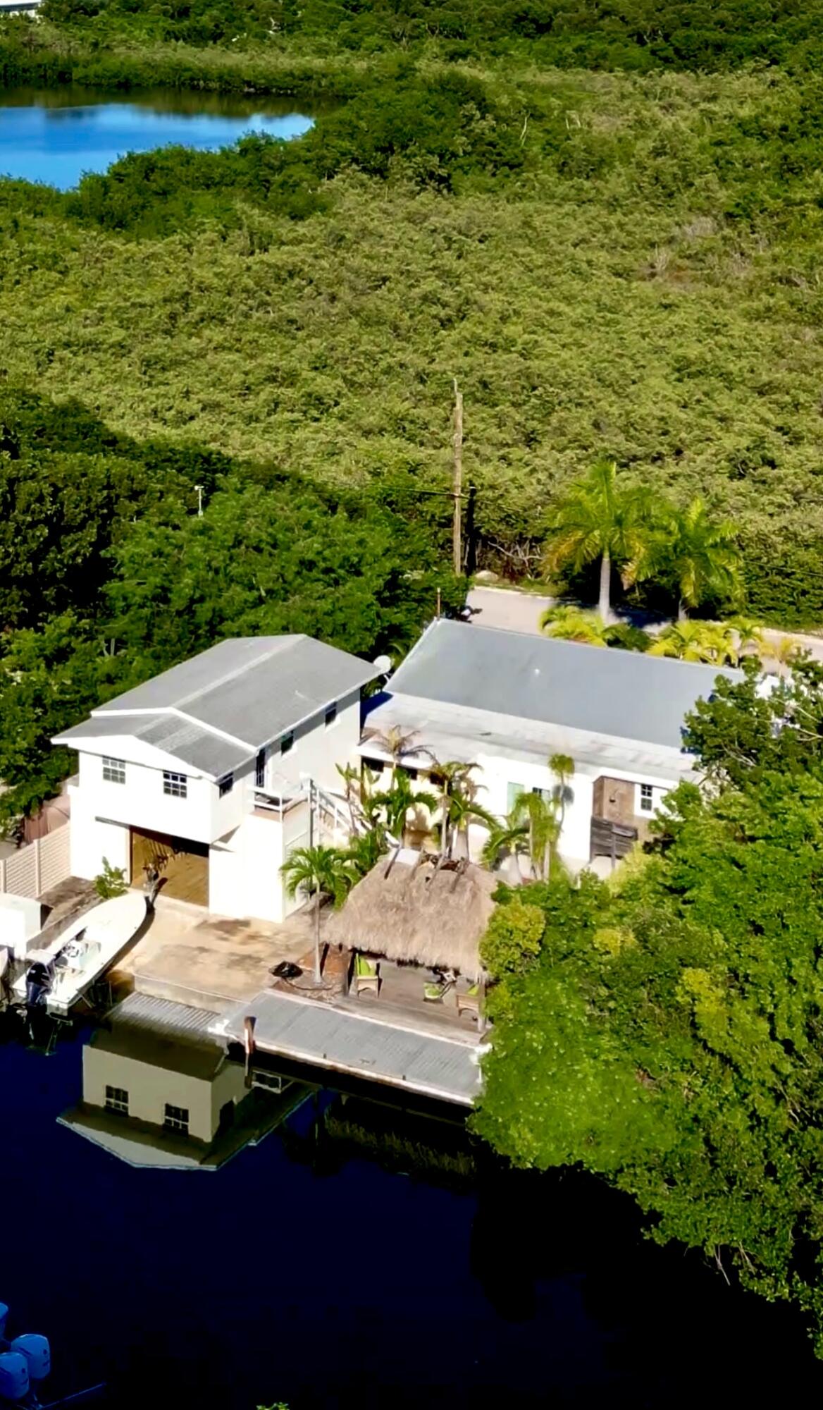 157 Caloosa Street Property Photo 44