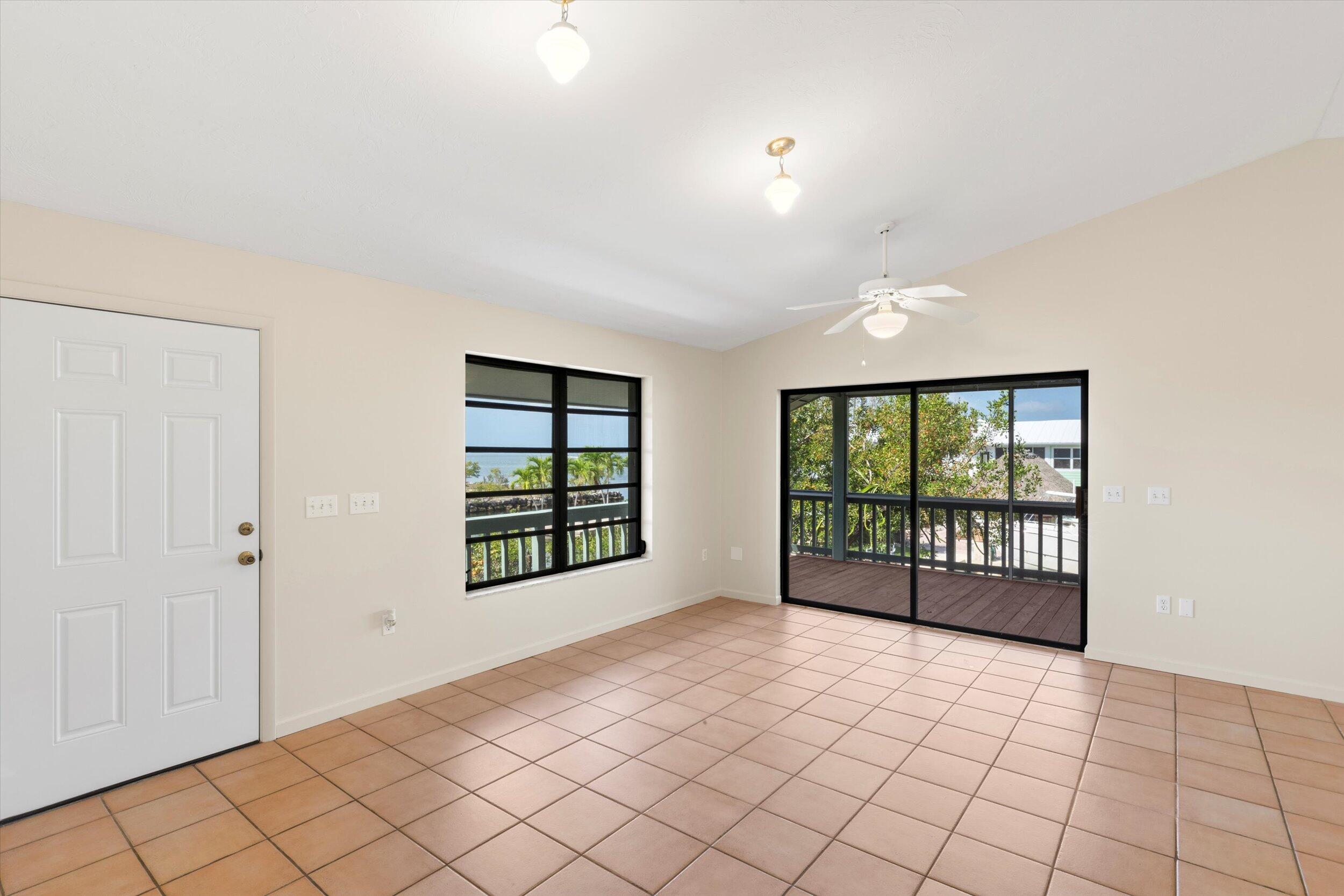 3714 Pine Street Property Photo 5