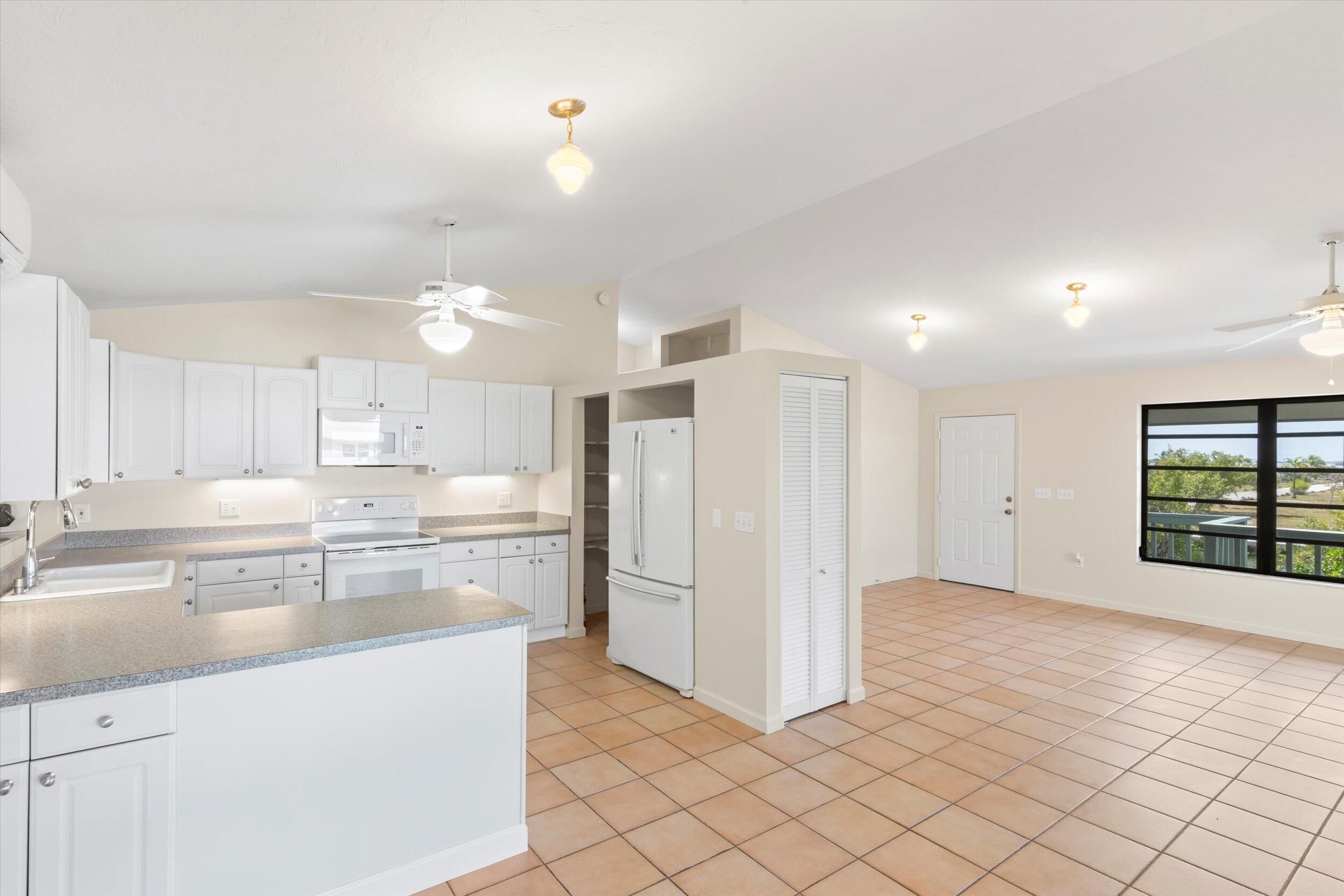 3714 Pine Street Property Photo 13