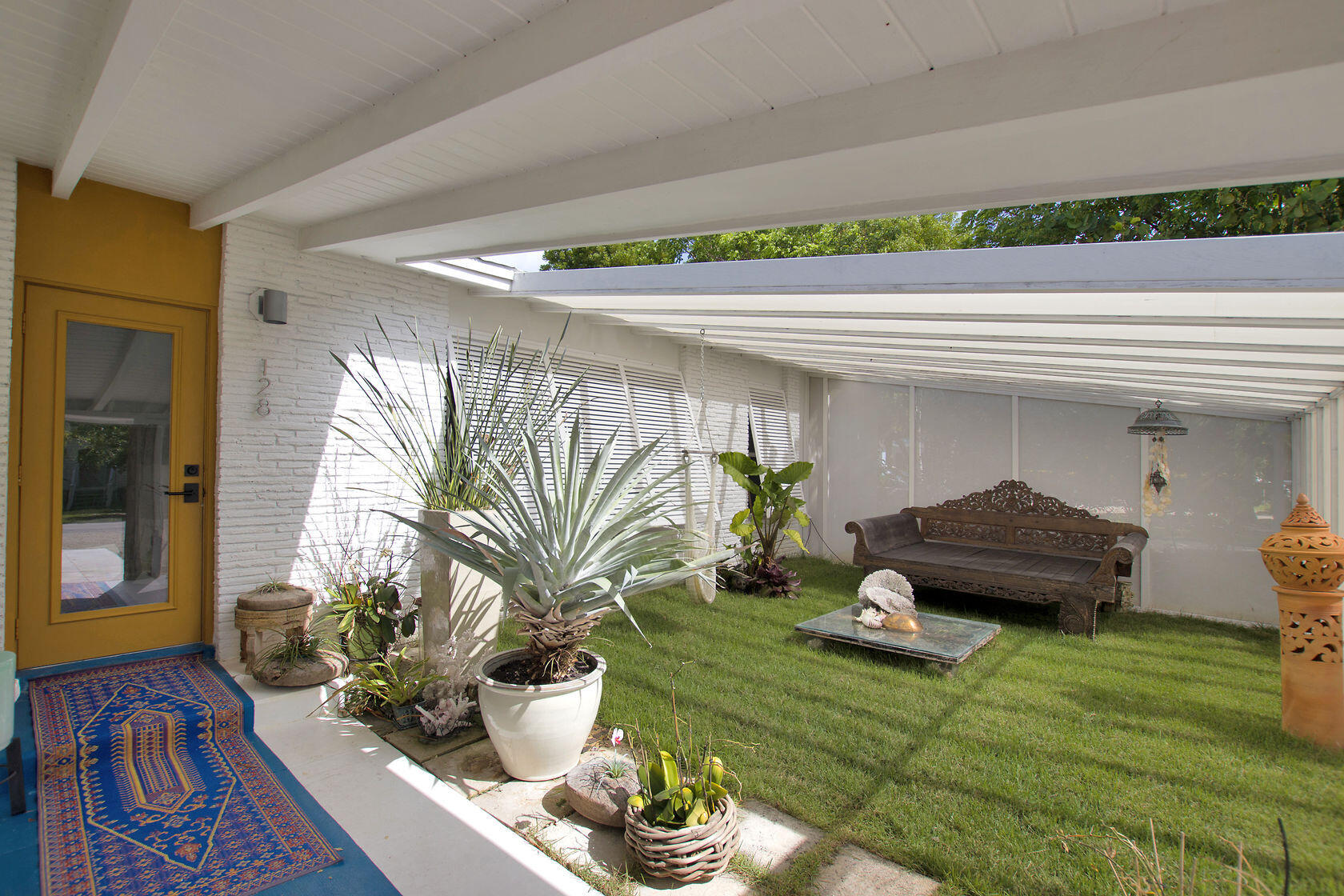 128 E Ridge Road Property Photo 4