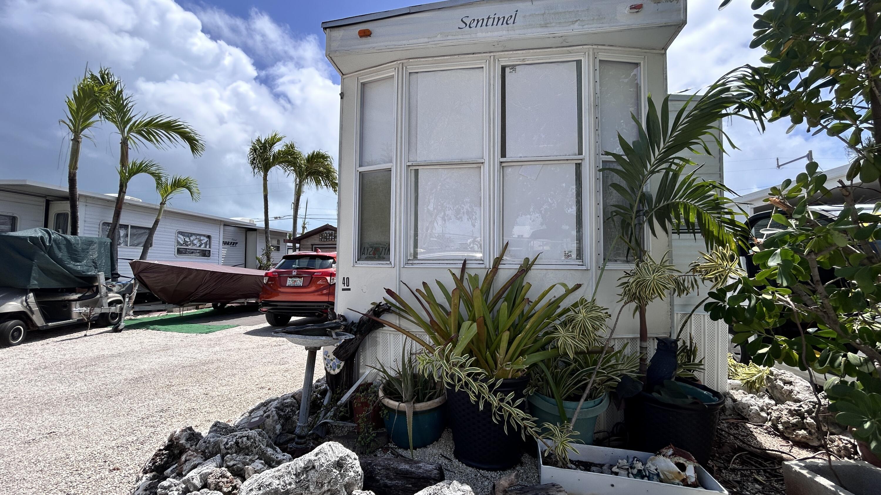 325 Calusa Street, 40 Property Photo 2