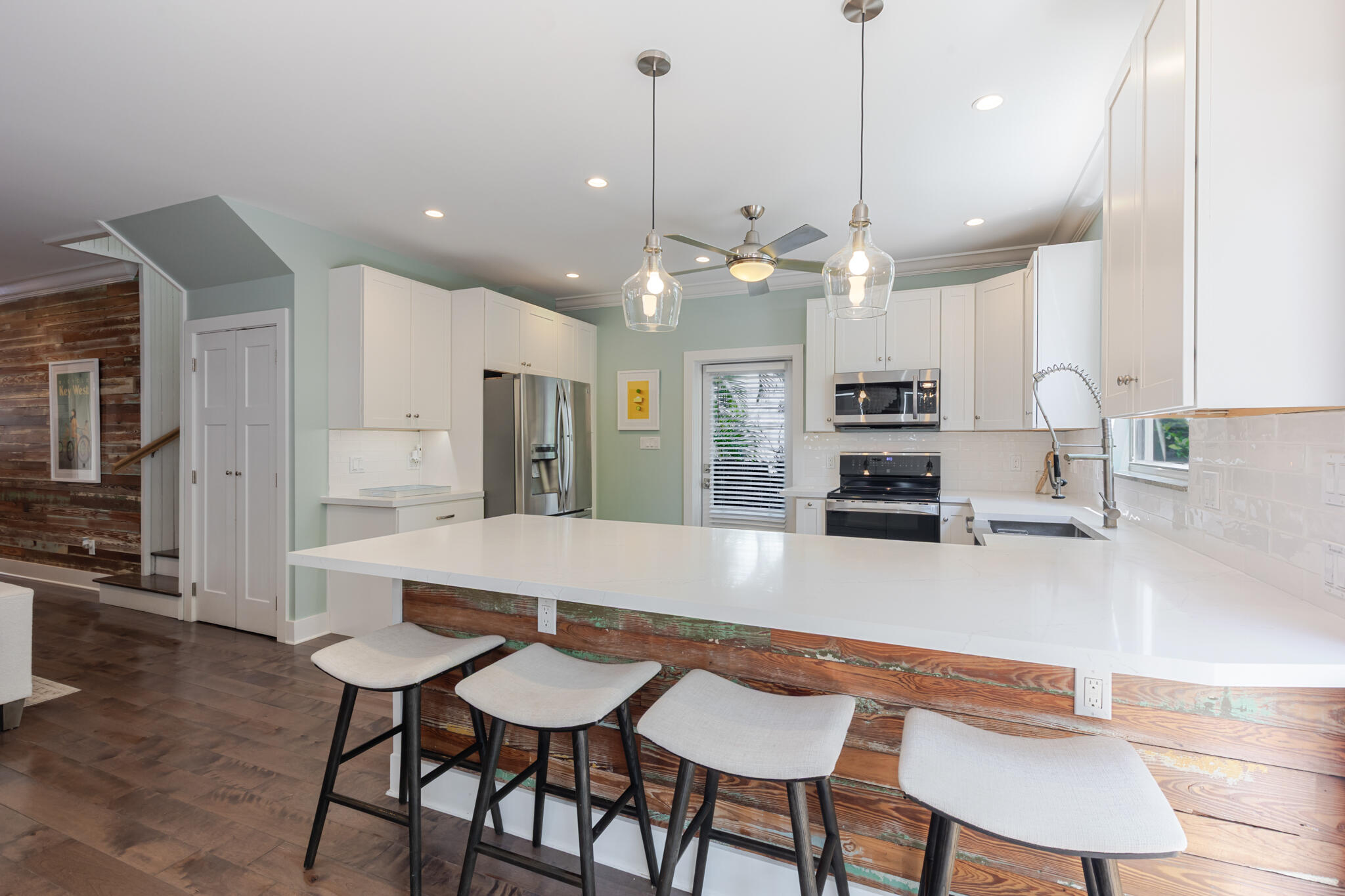 1121 Whitehead Street Property Photo 6
