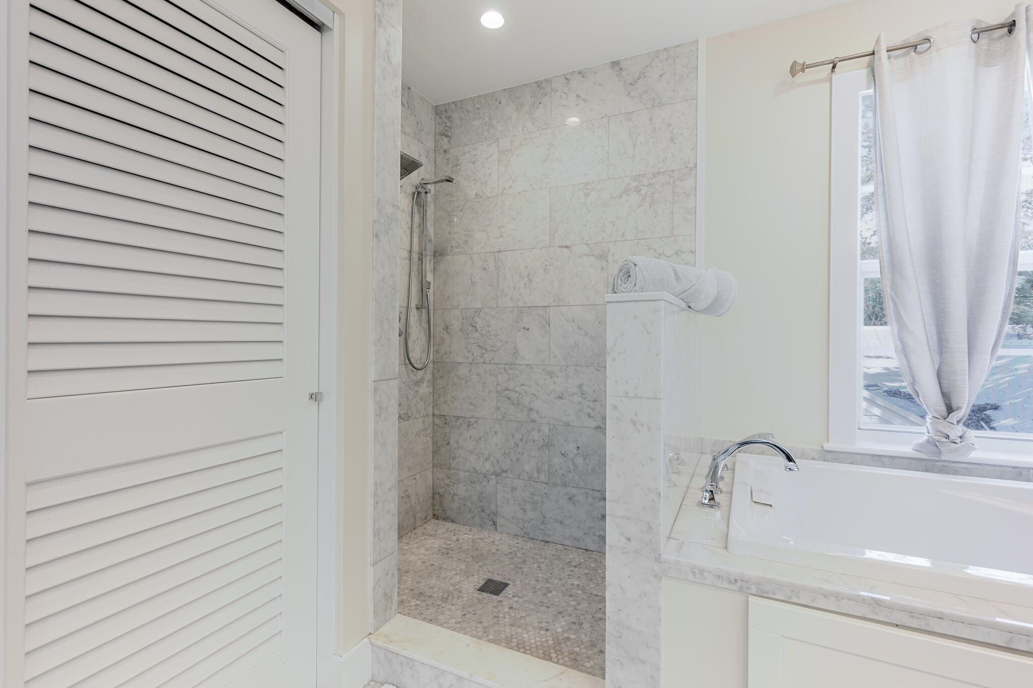 1121 Whitehead Street Property Photo 28
