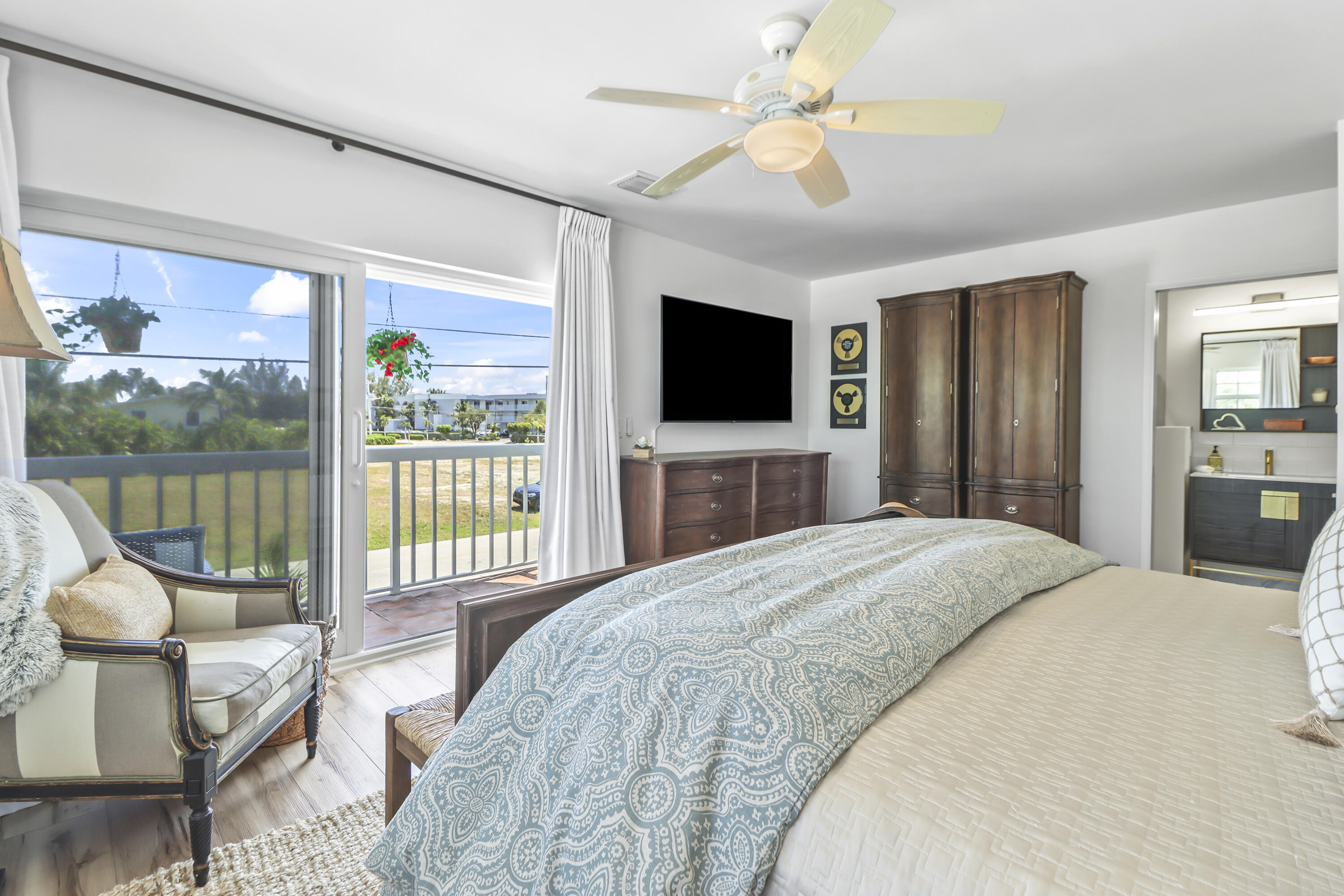 171 3rd Street Property Photo 22