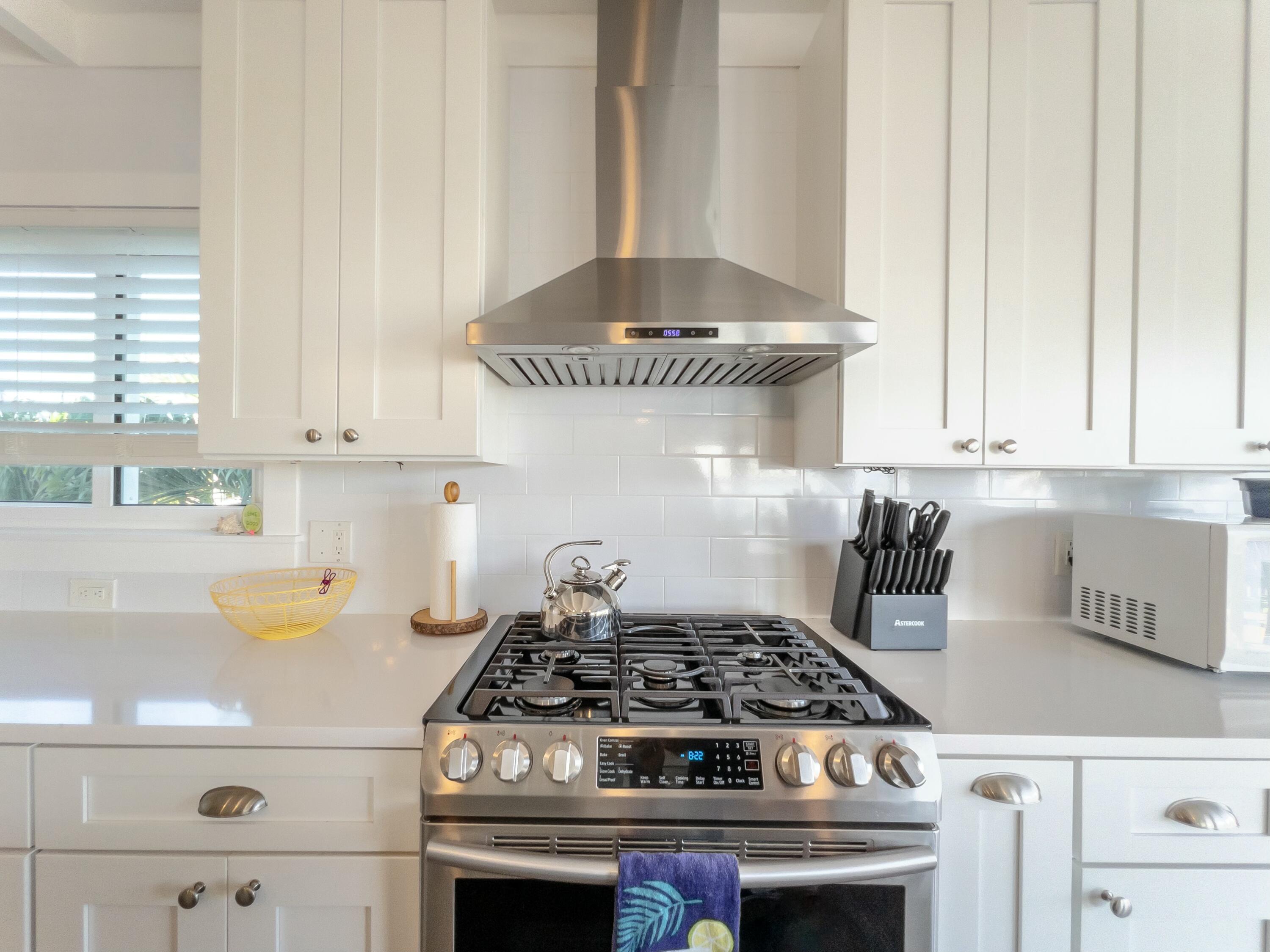 25093 Center Street Property Photo 6