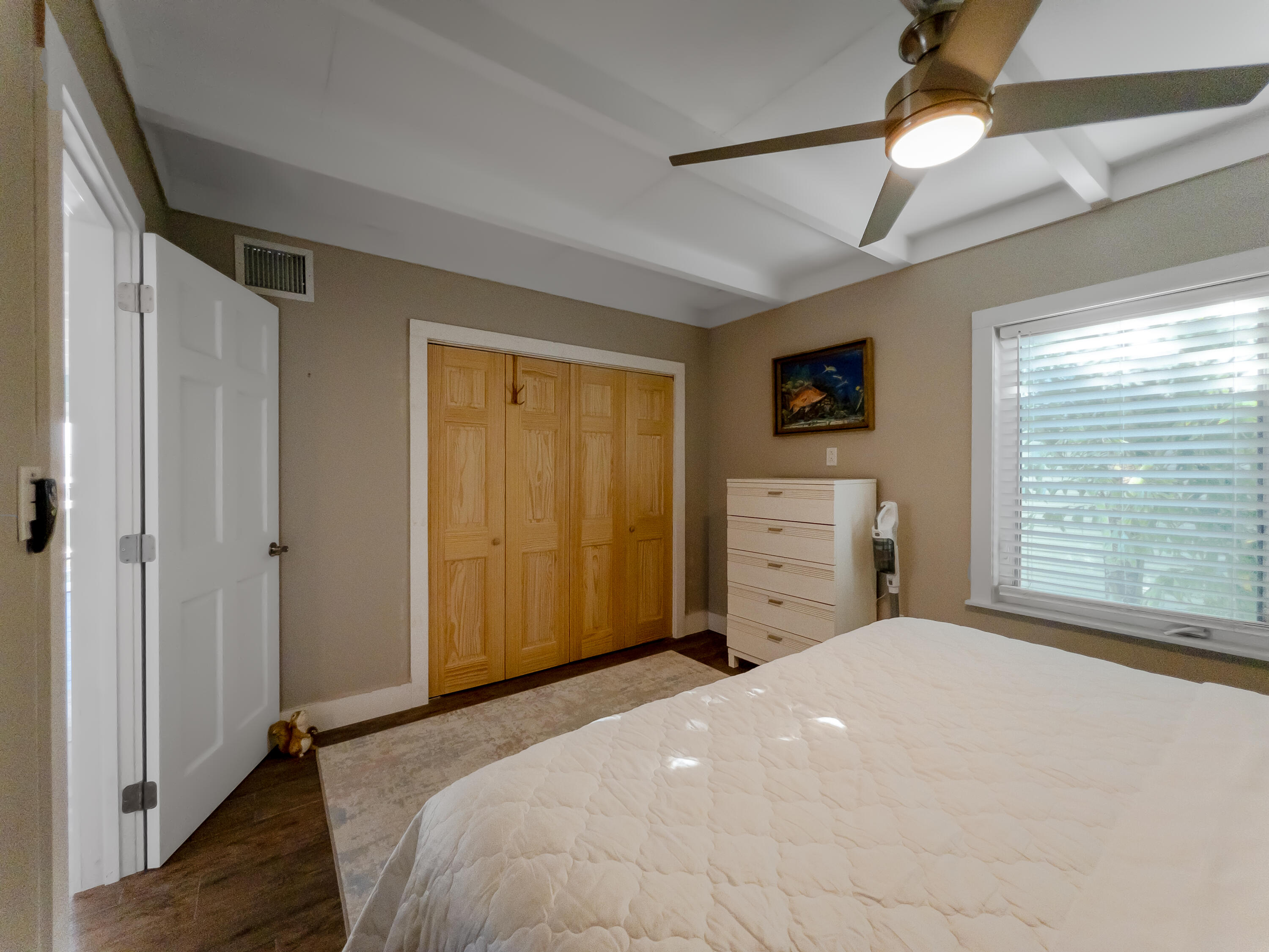 25093 Center Street Property Photo 16