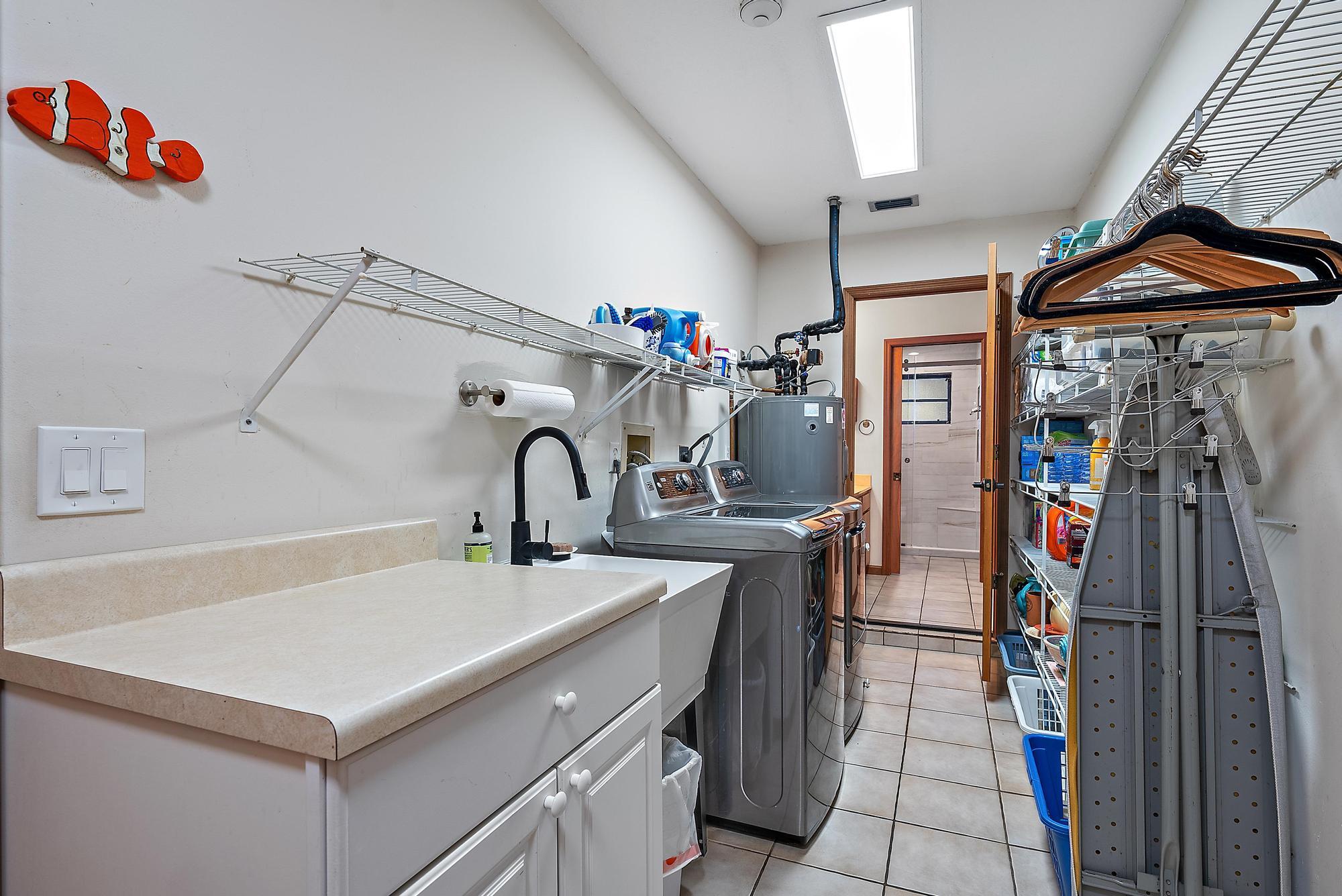 934 Penn Trail Property Photo 44