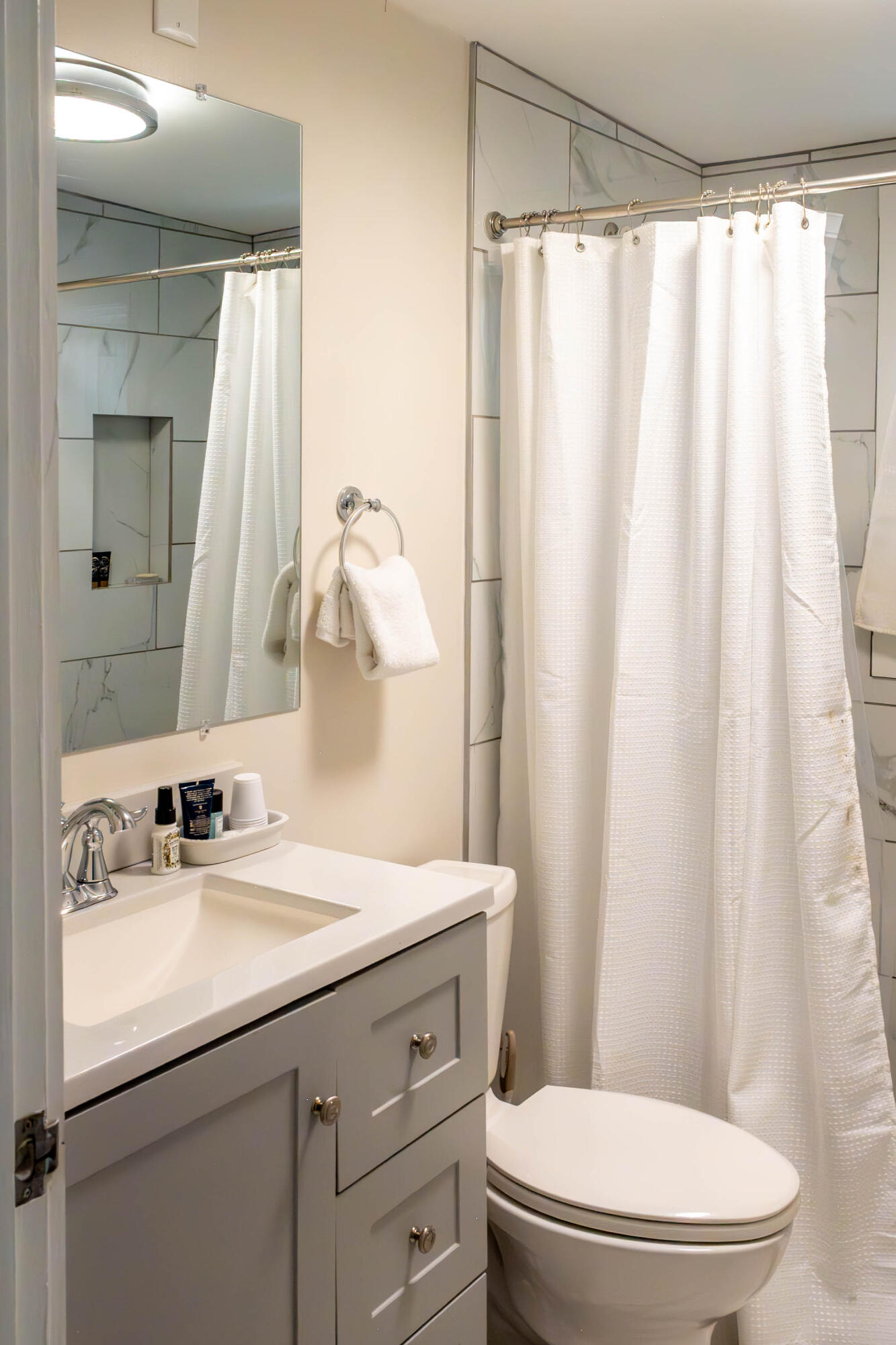 2109 Seidenberg Avenue Property Photo 19