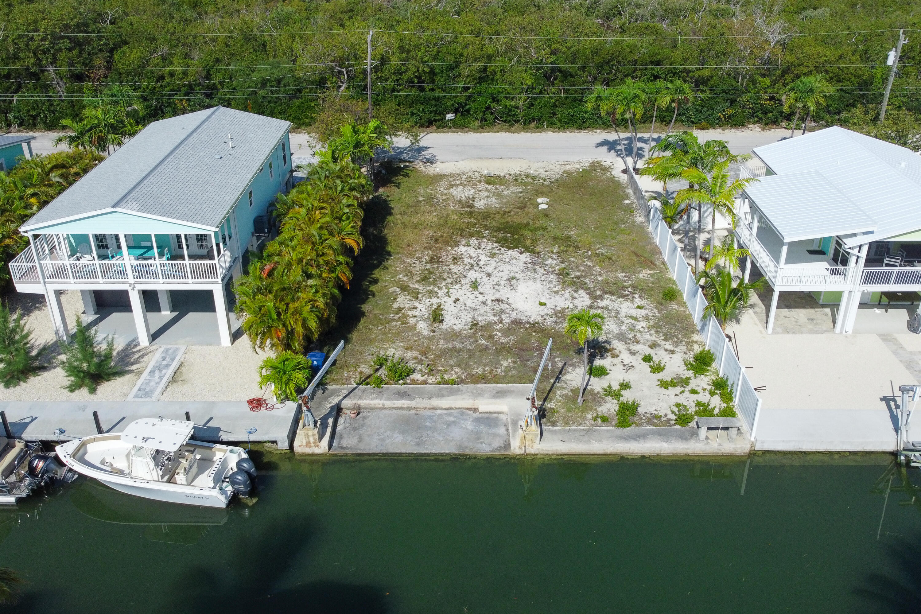 775 Pirates Road Property Photo 8