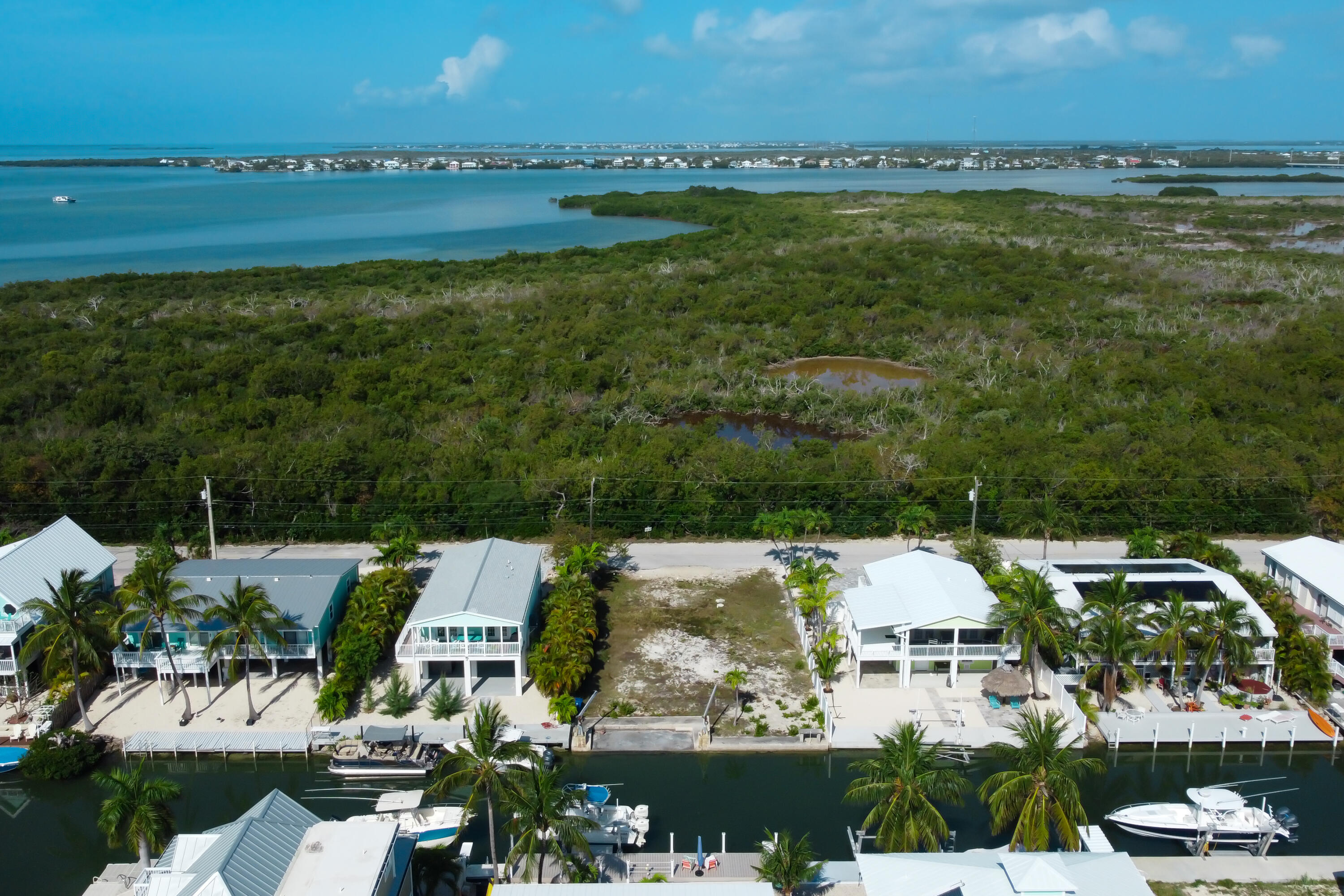 775 Pirates Road Property Photo 9