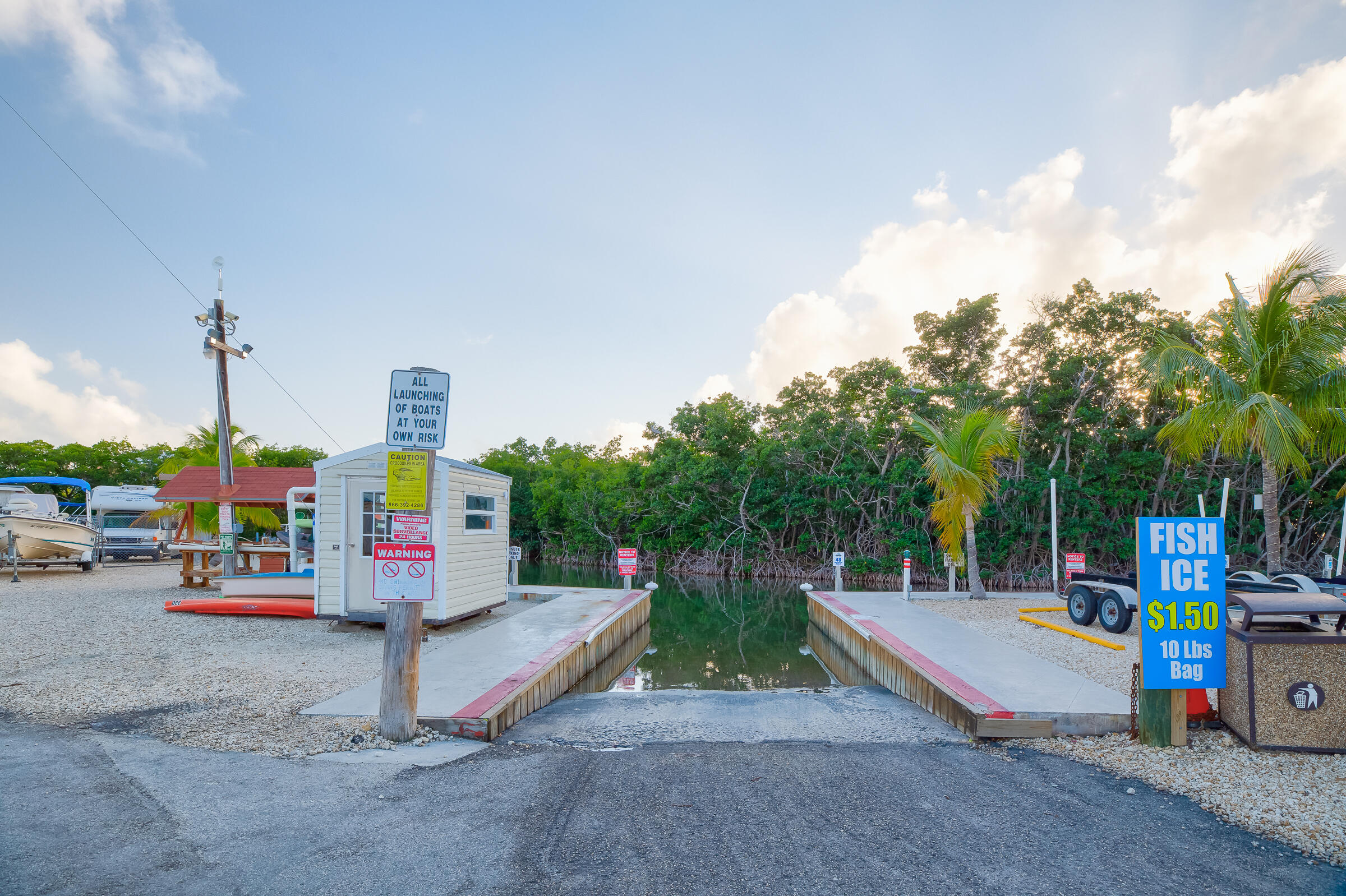 325 Calusa Street, 426 Property Photo 10