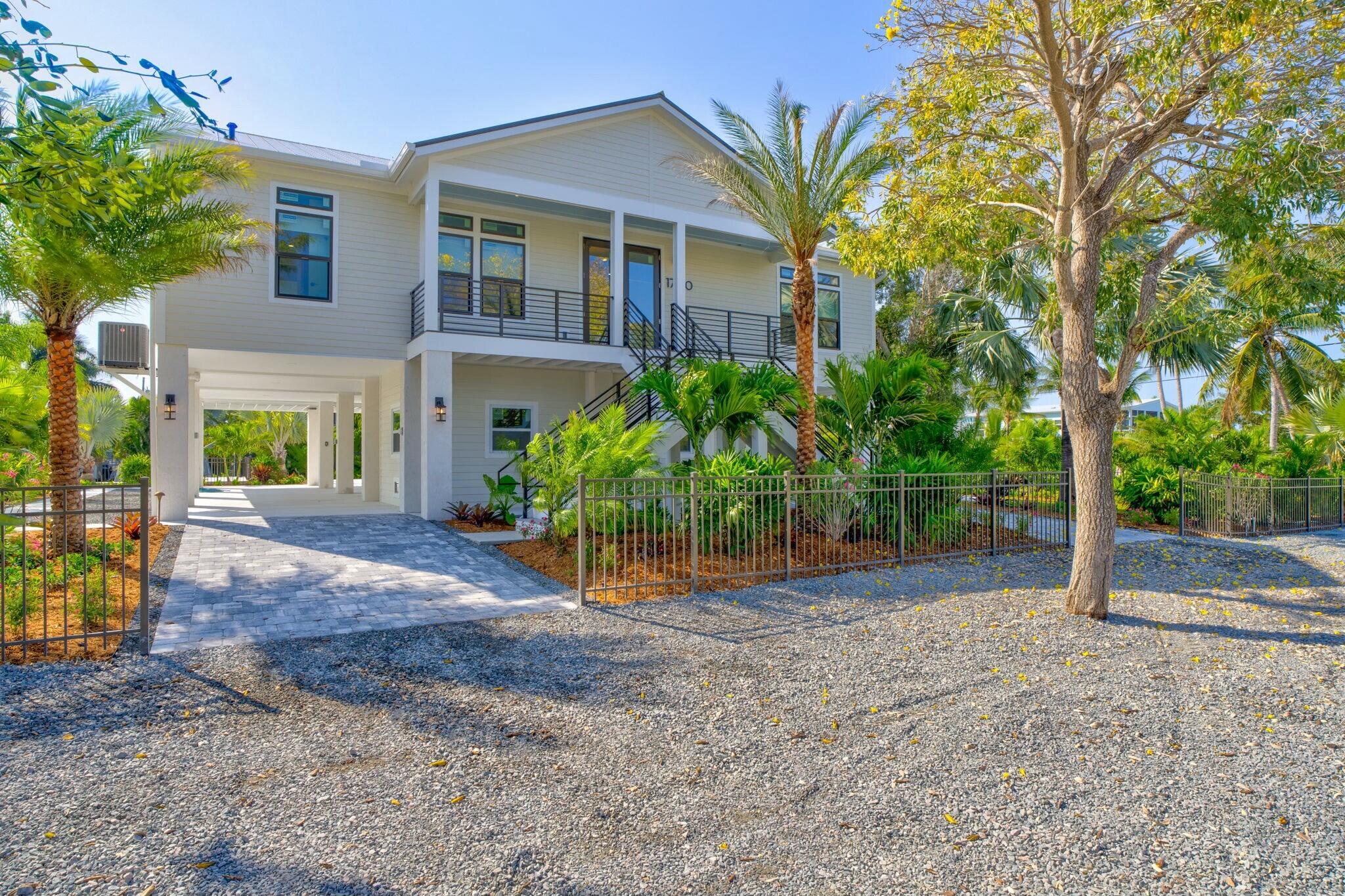17210 Angelfish Lane Property Photo 4