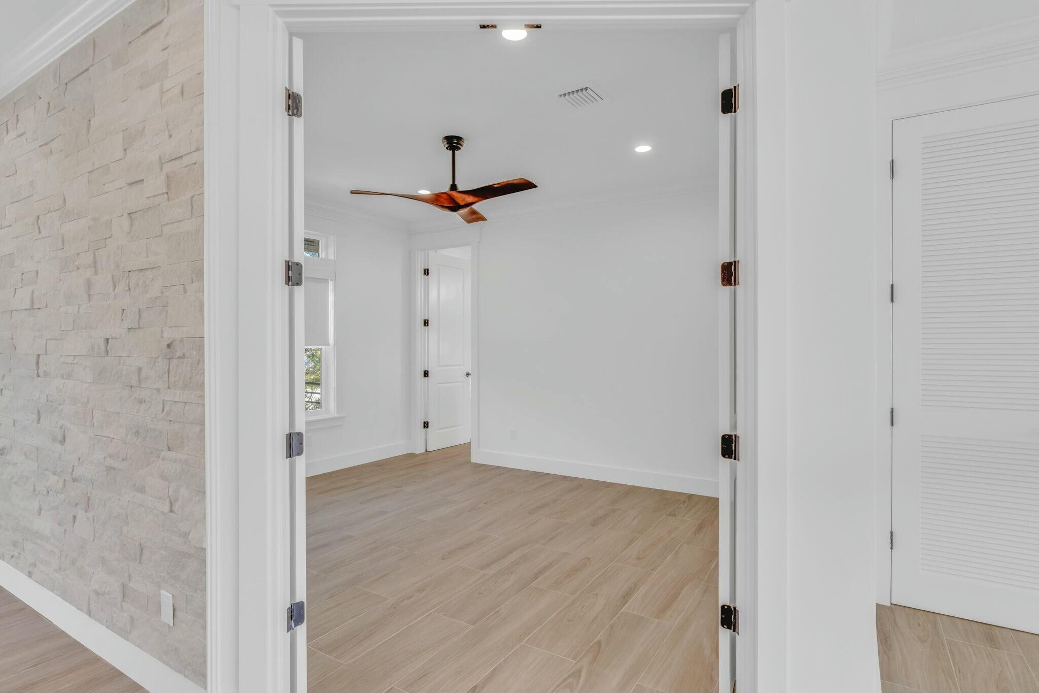17210 Angelfish Lane Property Photo 39