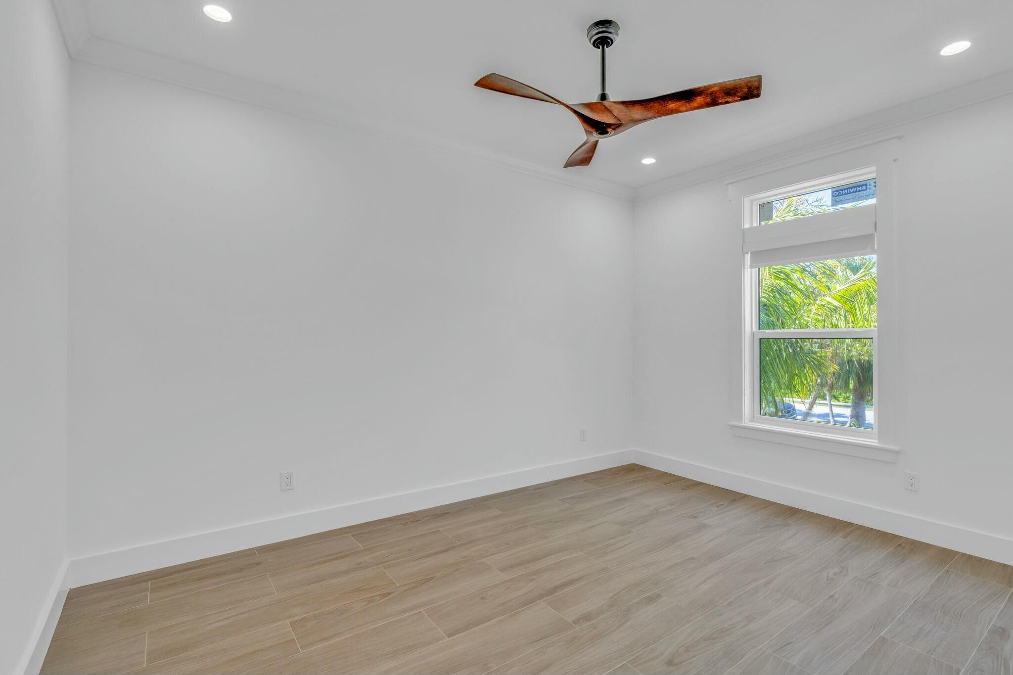 17210 Angelfish Lane Property Photo 45