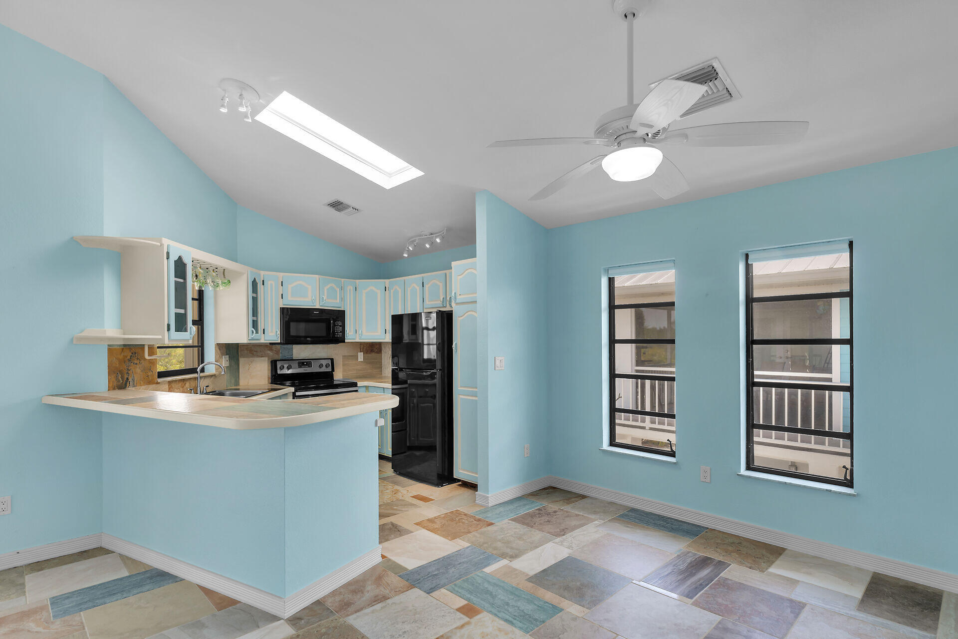 3667 South Seas Street Property Photo 22