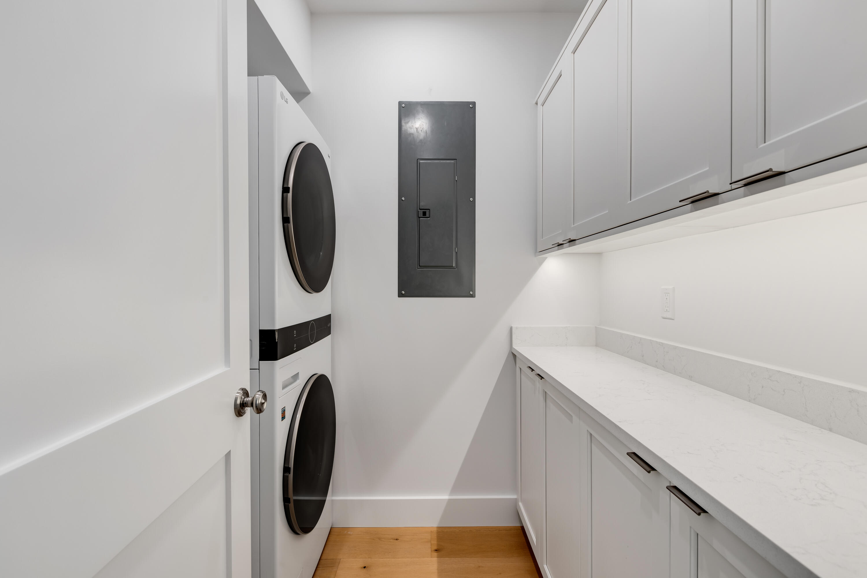 913 Watson Street Property Photo 11