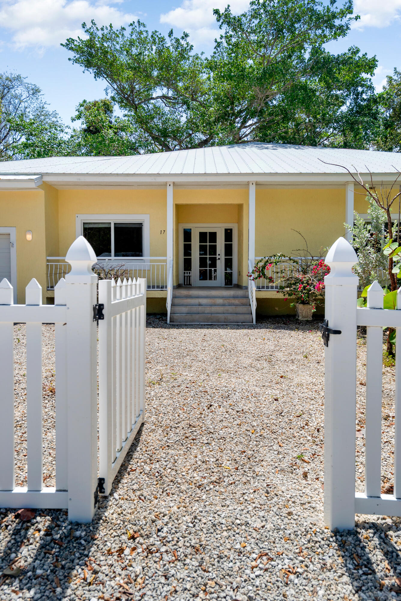 17 Bonita Avenue Property Photo 7