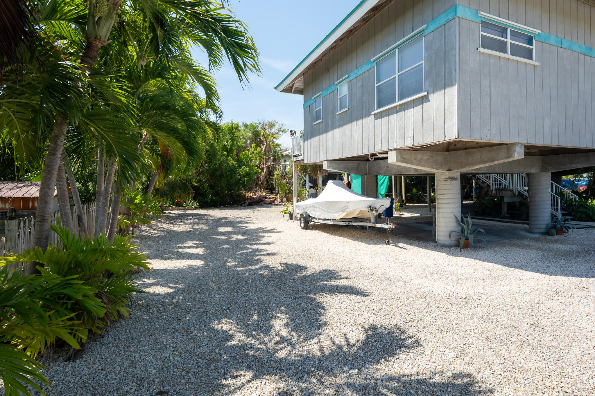 4 W Kyle Way Property Photo 3