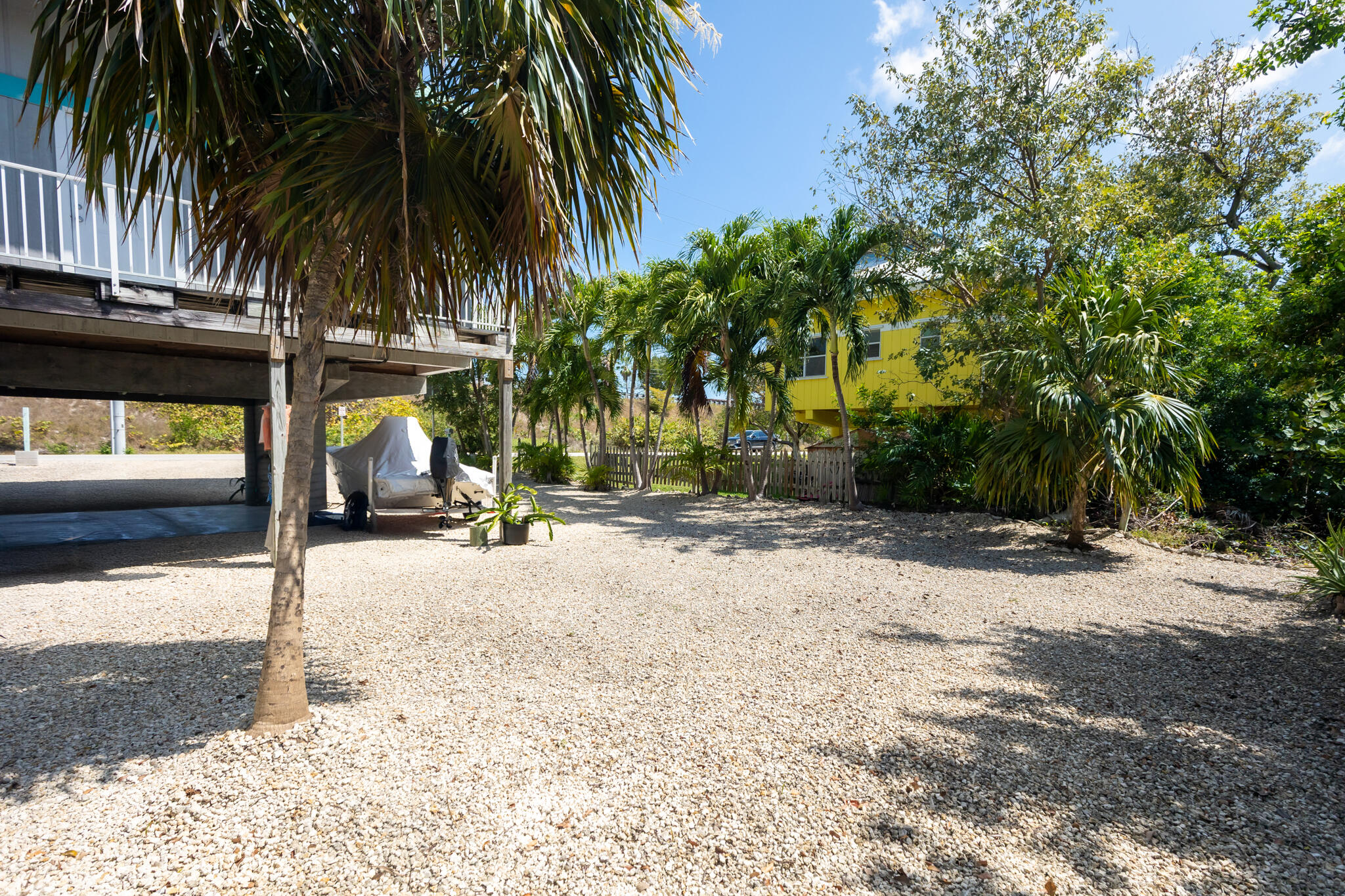 4 W Kyle Way Property Photo 4