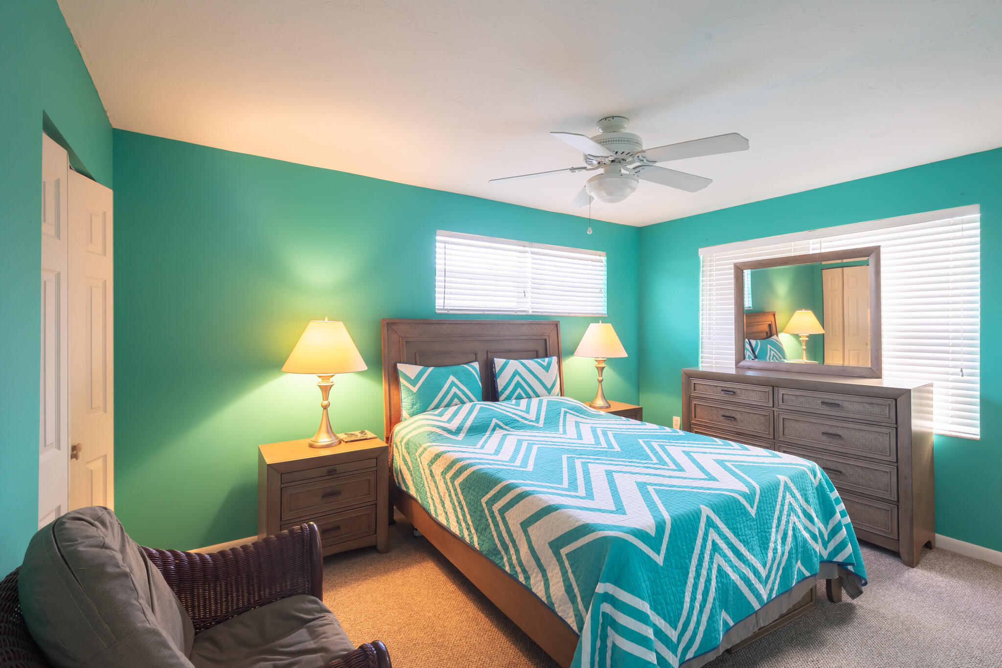 4 W Kyle Way Property Photo 14