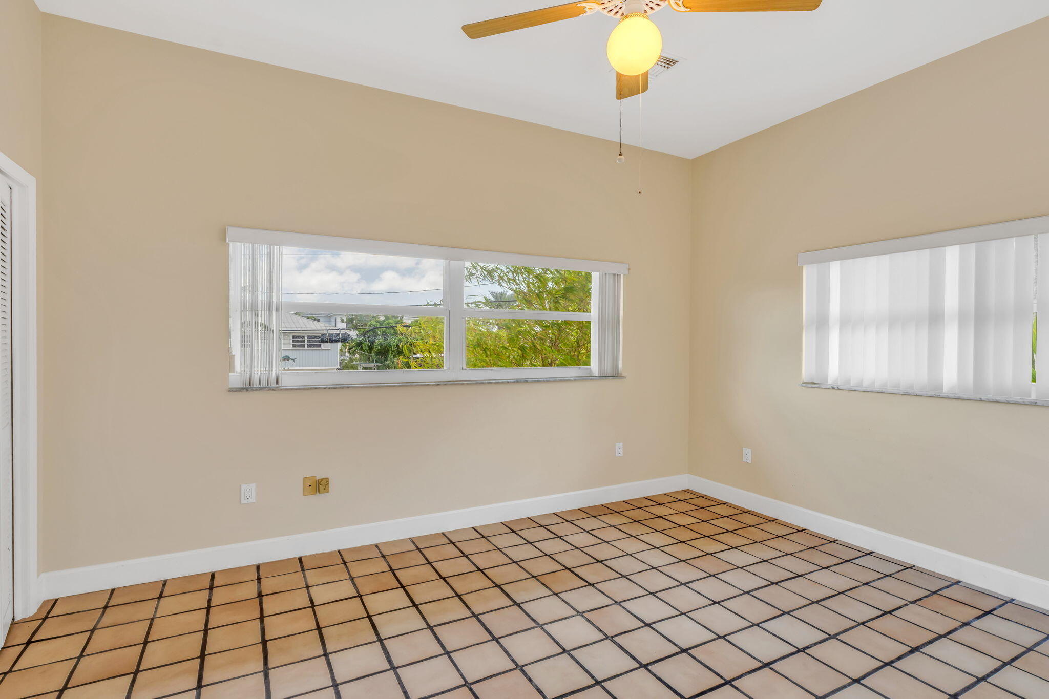 28573 Le Grand Road Property Photo 16