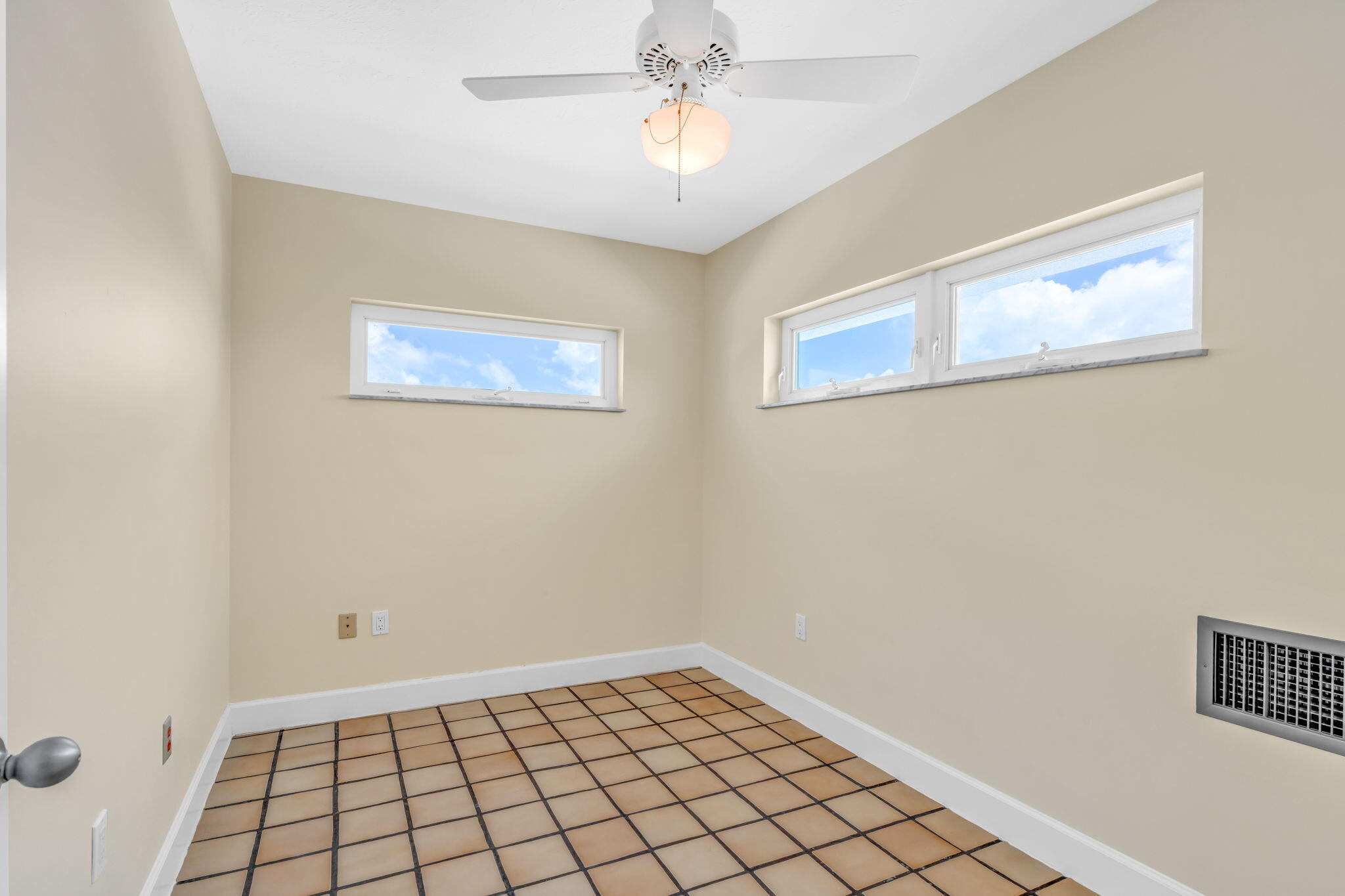 28573 Le Grand Road Property Photo 23