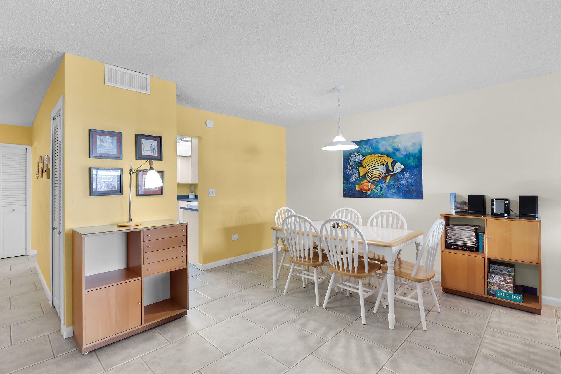 601 W Ocean Drive, 410 Property Photo 7