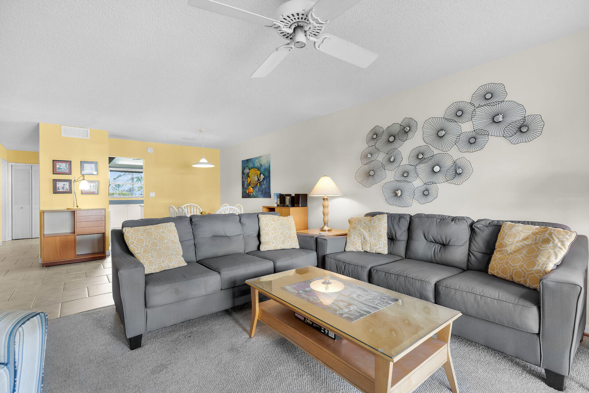 601 W Ocean Drive, 410 Property Photo 12