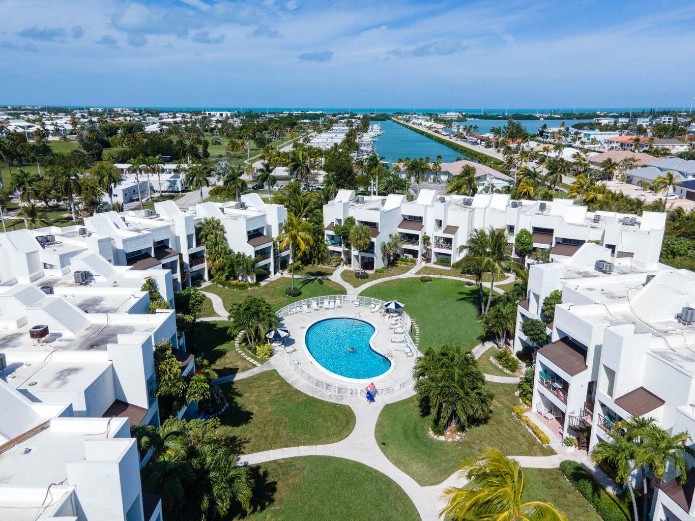 601 W Ocean Drive, 410 Property Photo 28