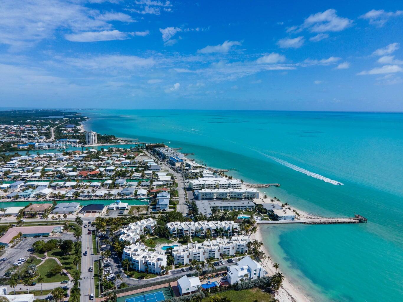 601 W Ocean Drive, 410 Property Photo 45