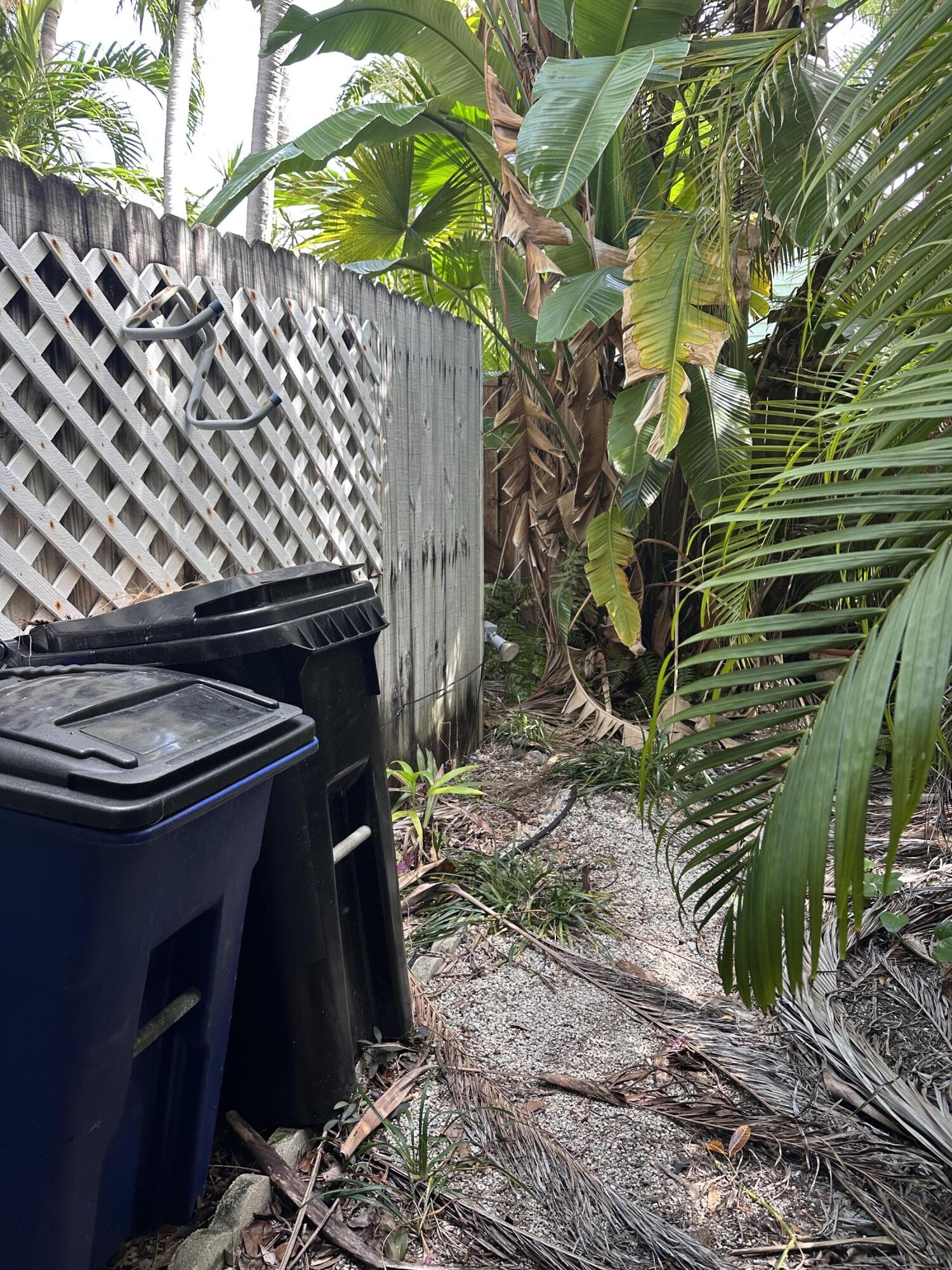 1014 Varela Street, 3 Property Photo 2