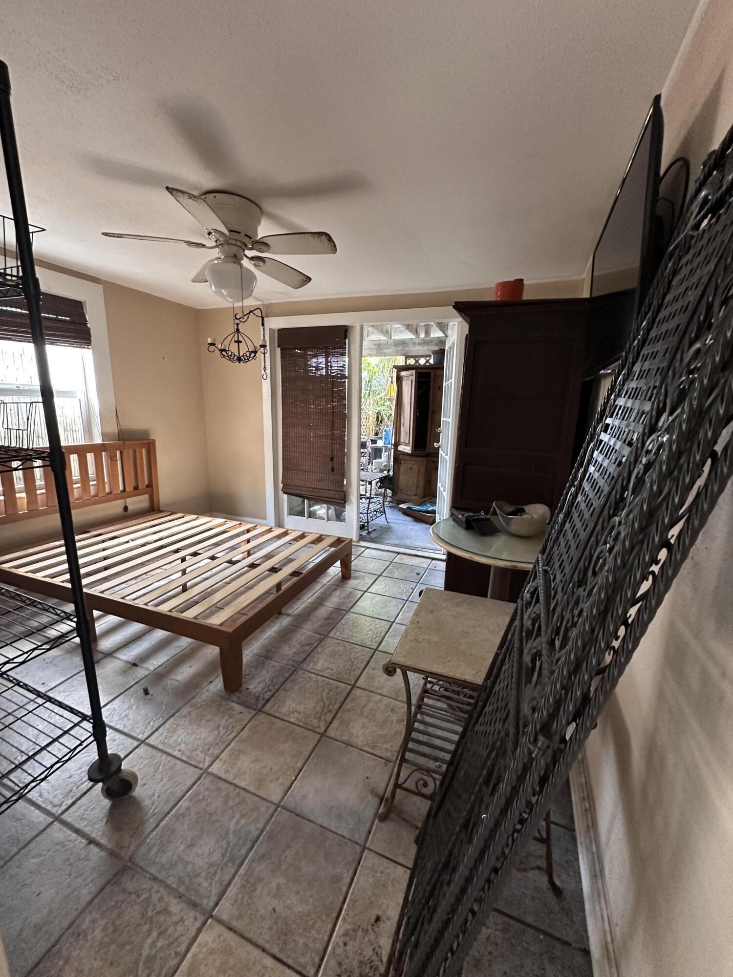 1014 Varela Street, 3 Property Photo 10