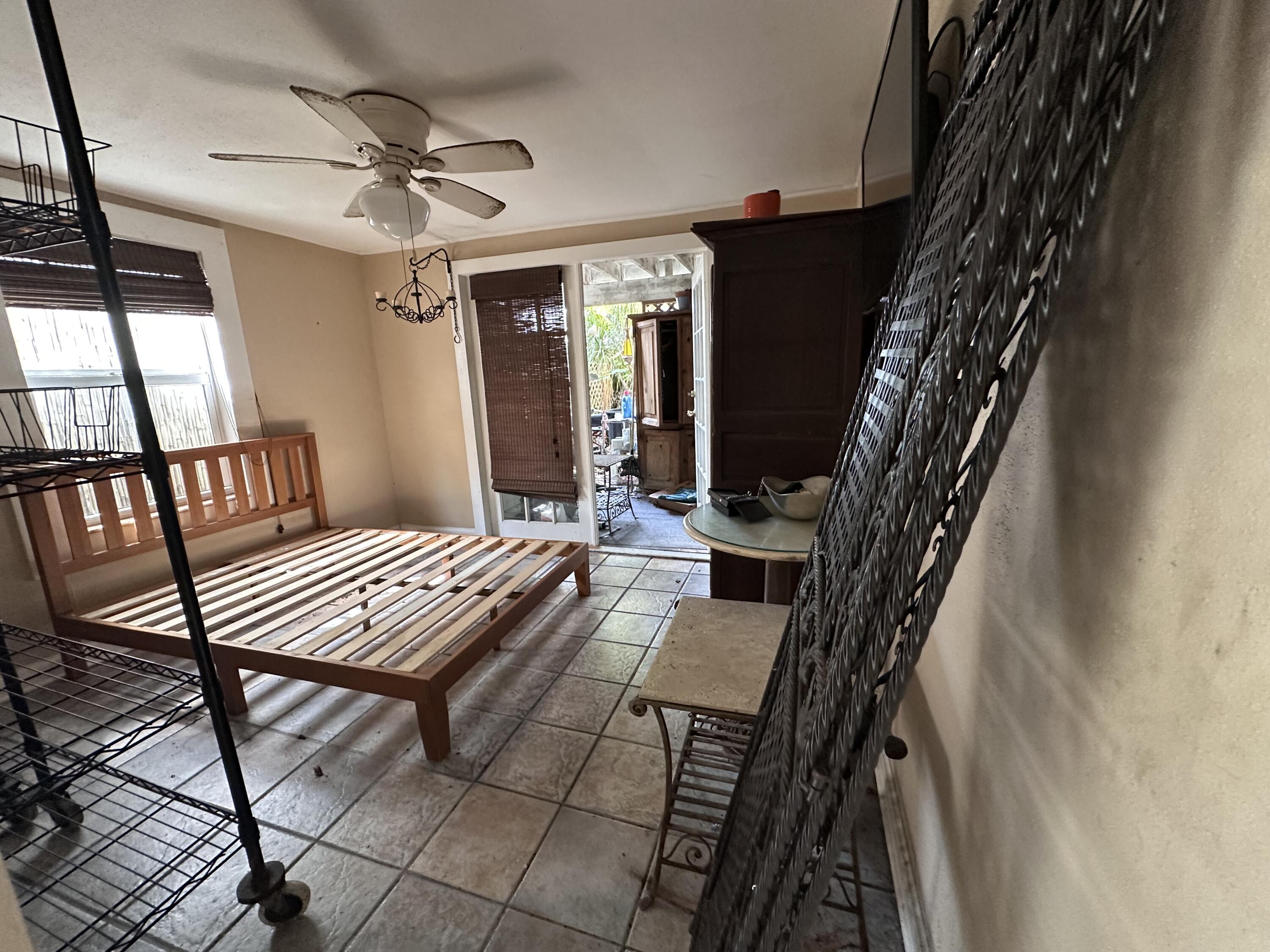 1014 Varela Street, 3 Property Photo 11