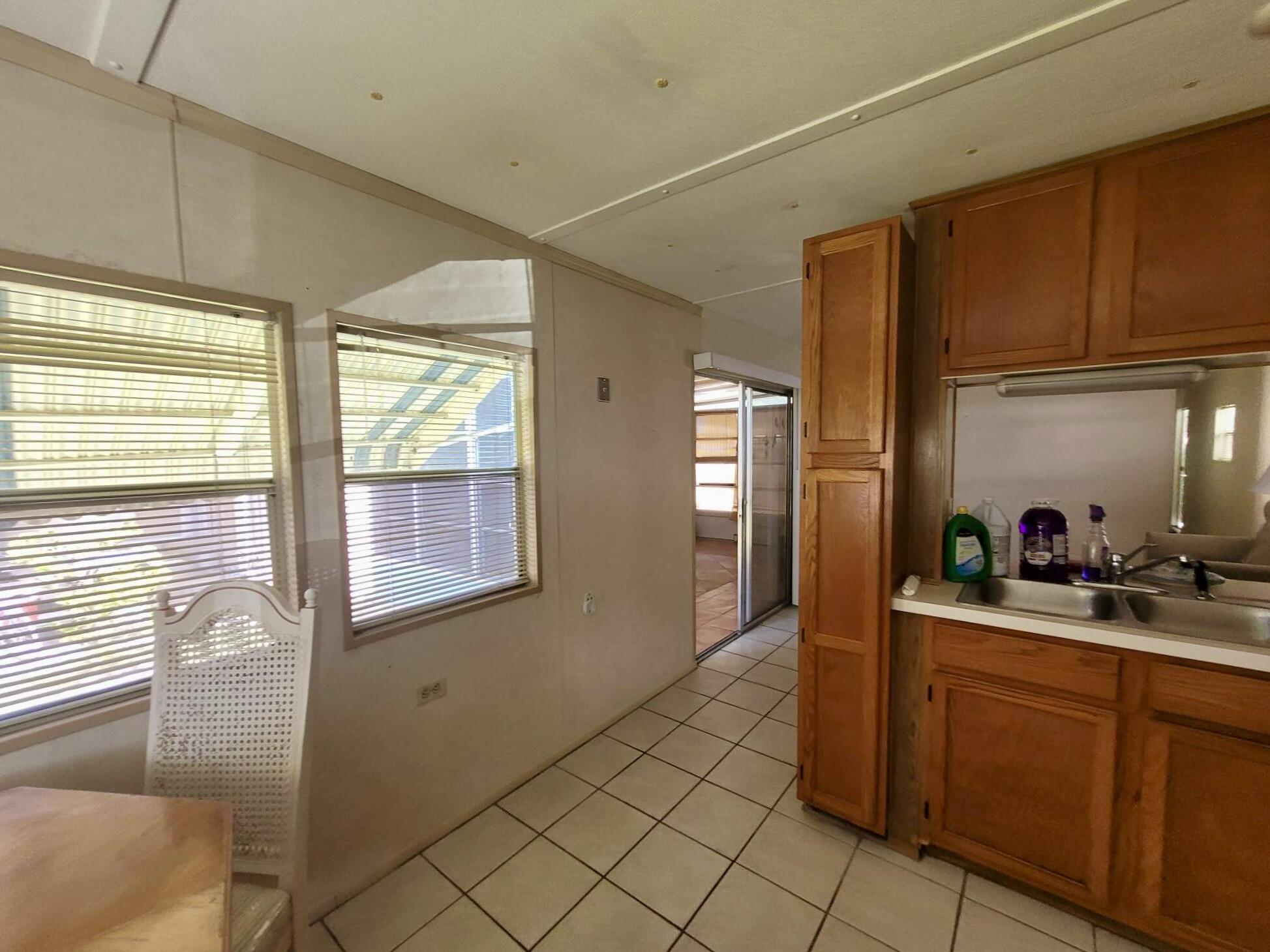707 N Emerald Drive Property Photo 25