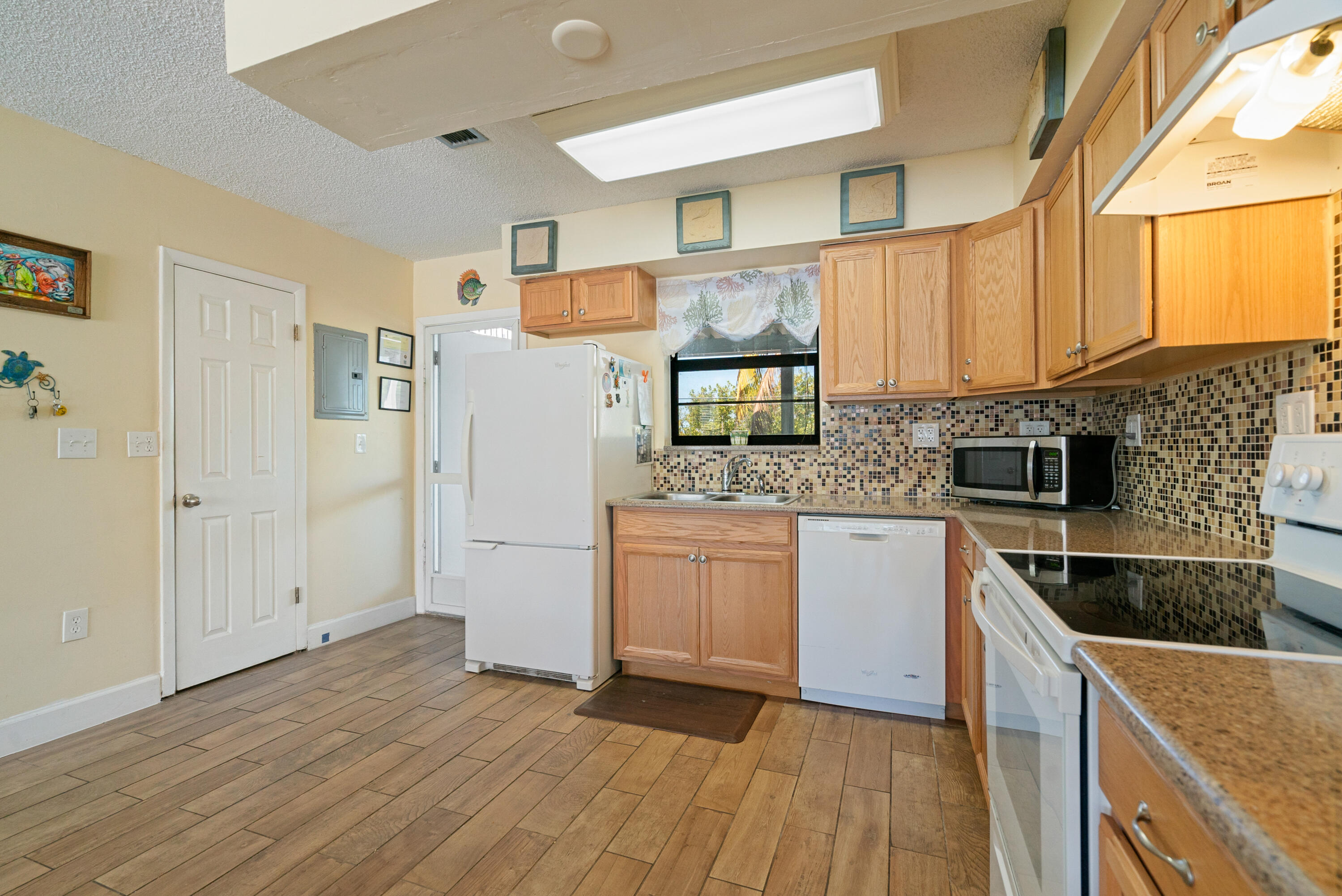 1500 Ocean Bay Drive, G8 Property Photo 13