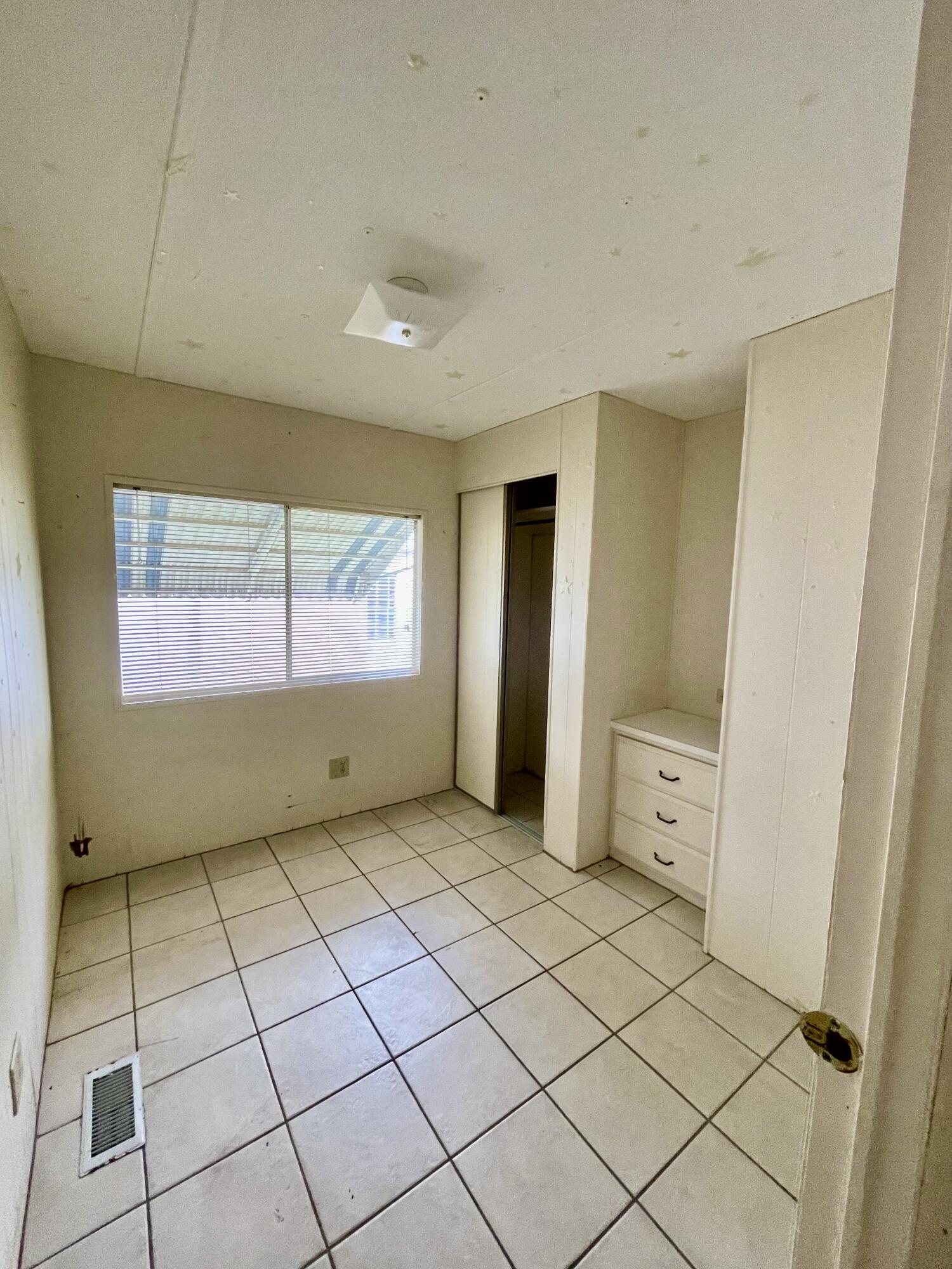 707 N Emerald Drive Property Photo 21