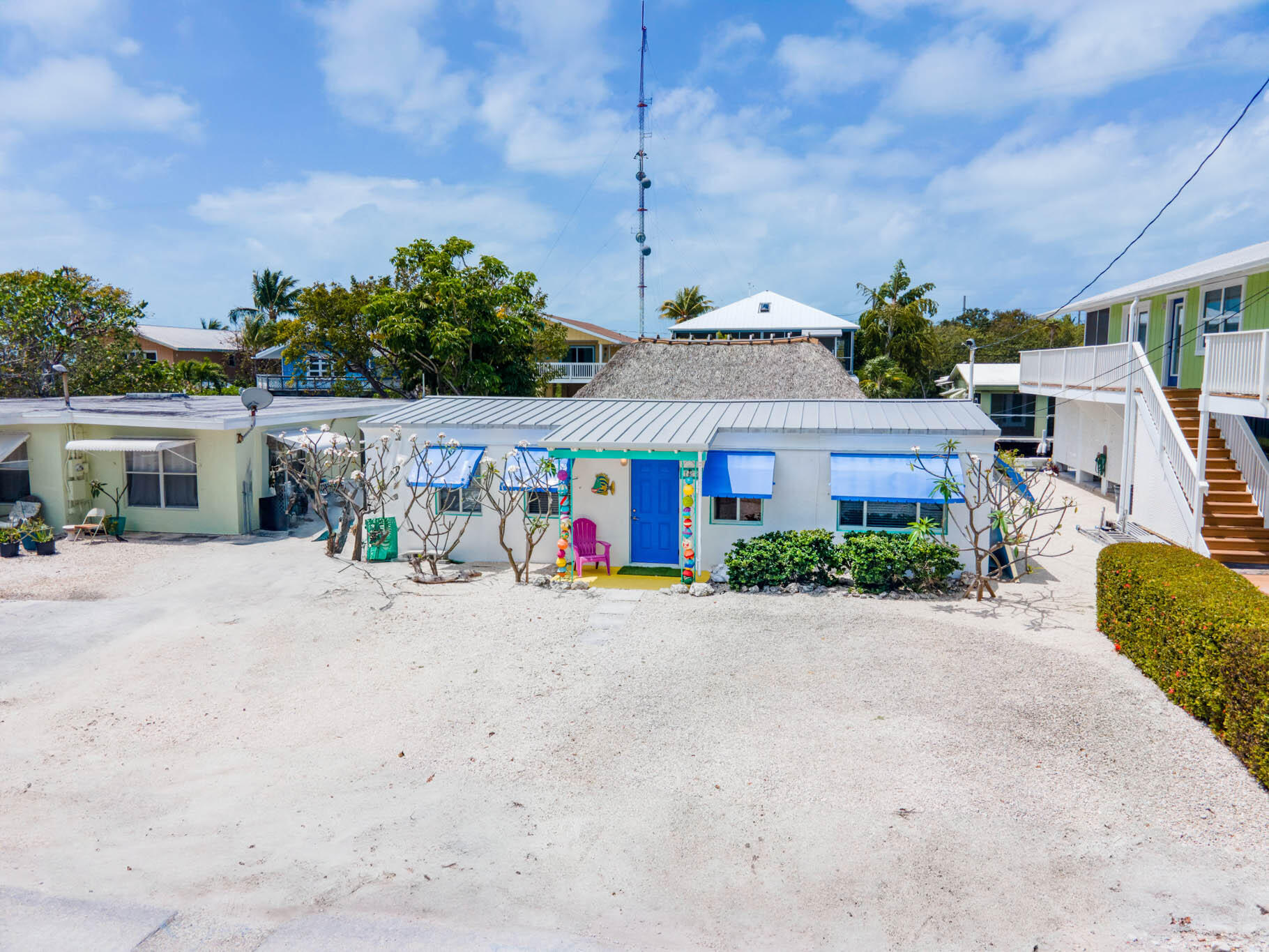 122 Snapper Creek Drive Property Photo 4