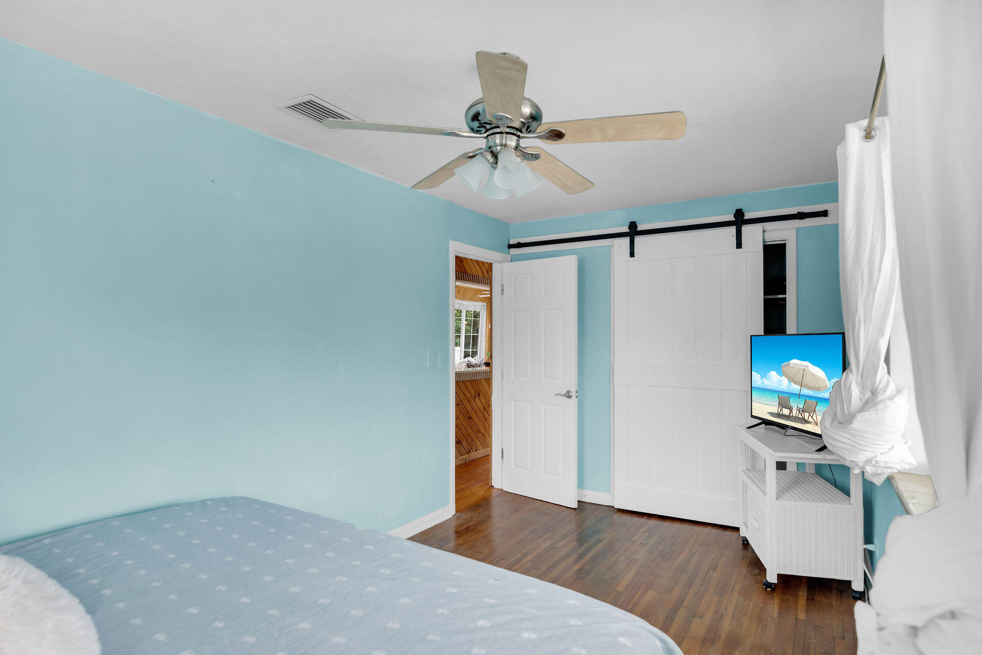 148 Pointview Road Property Photo 13