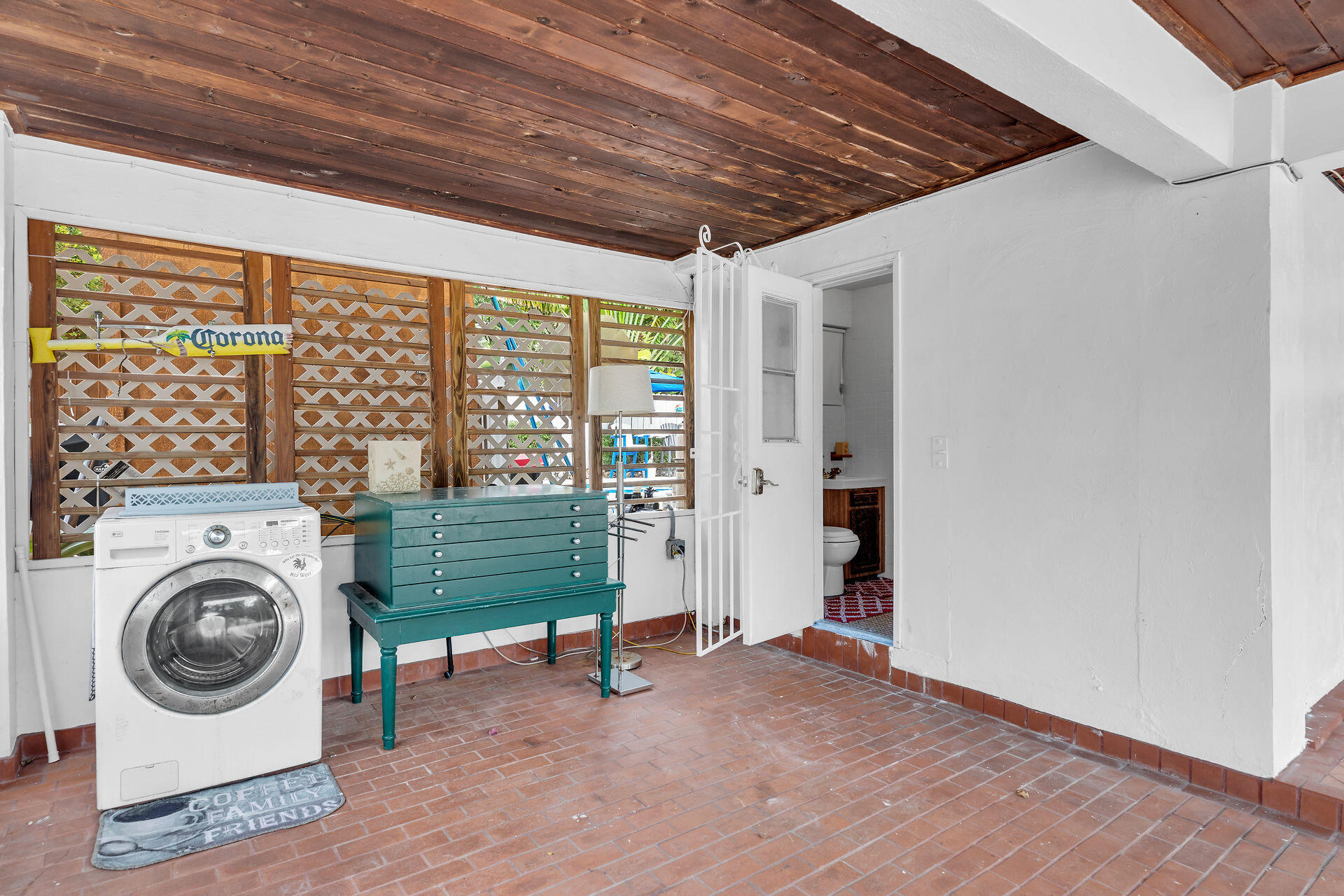 148 Pointview Road Property Photo 18
