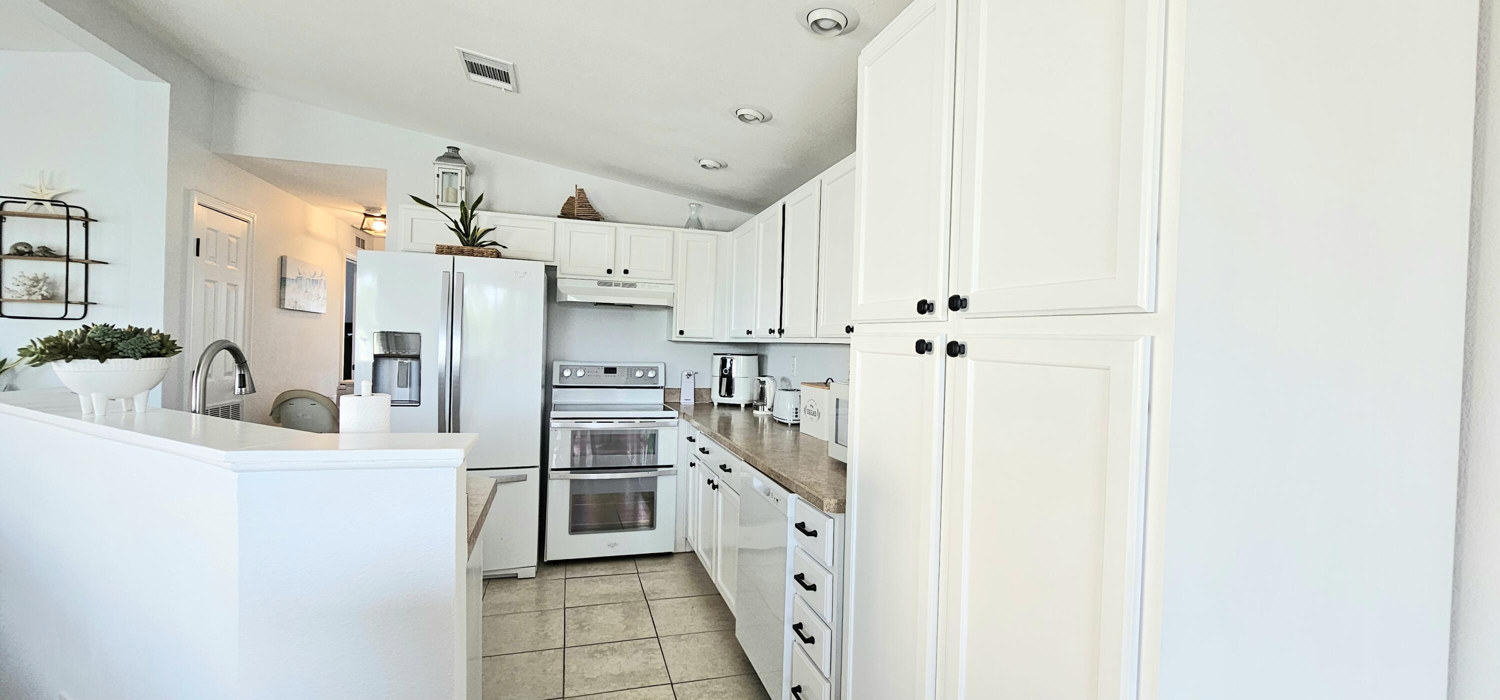 25121 Center Street Property Photo 23