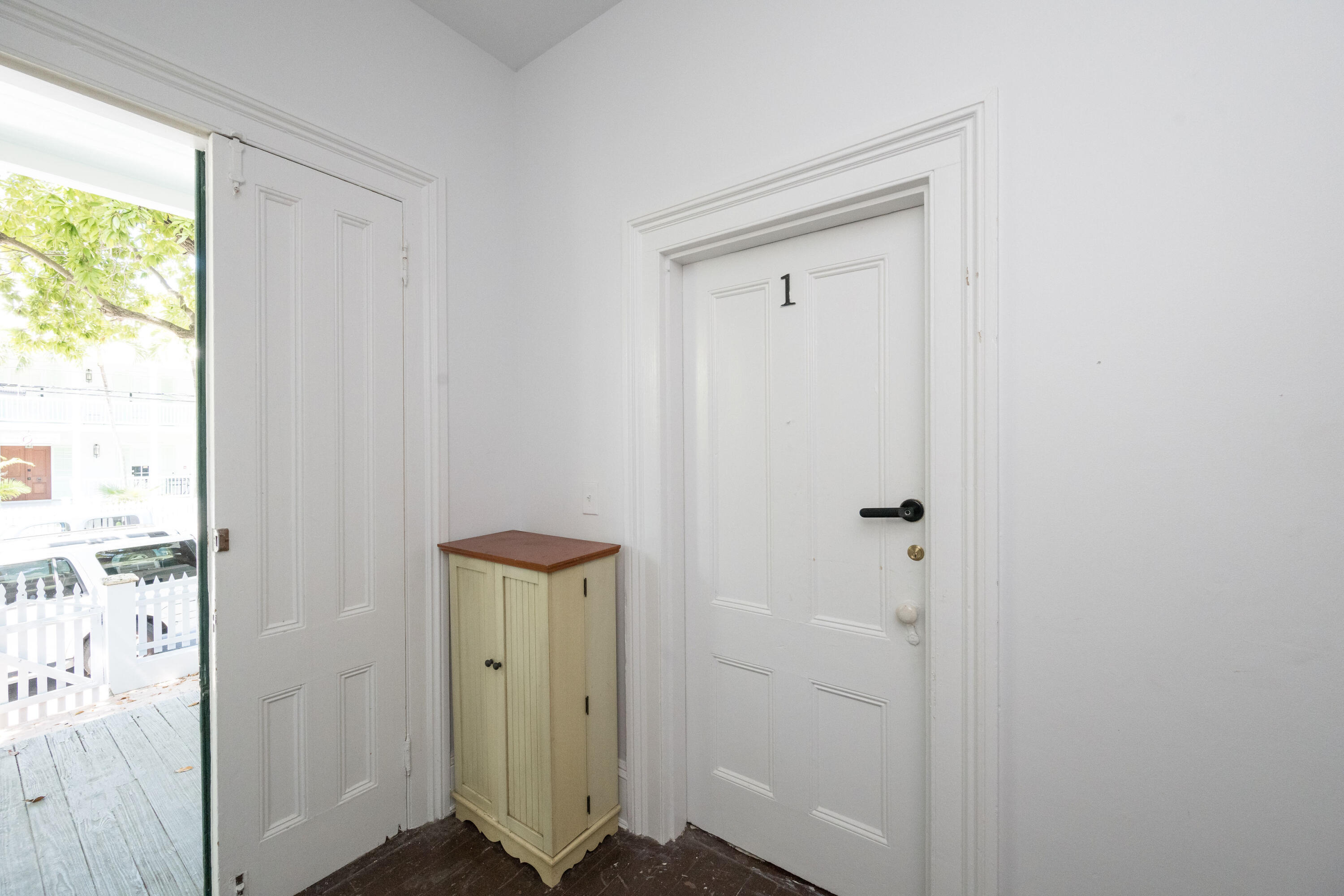 602 Southard Street Property Photo 2