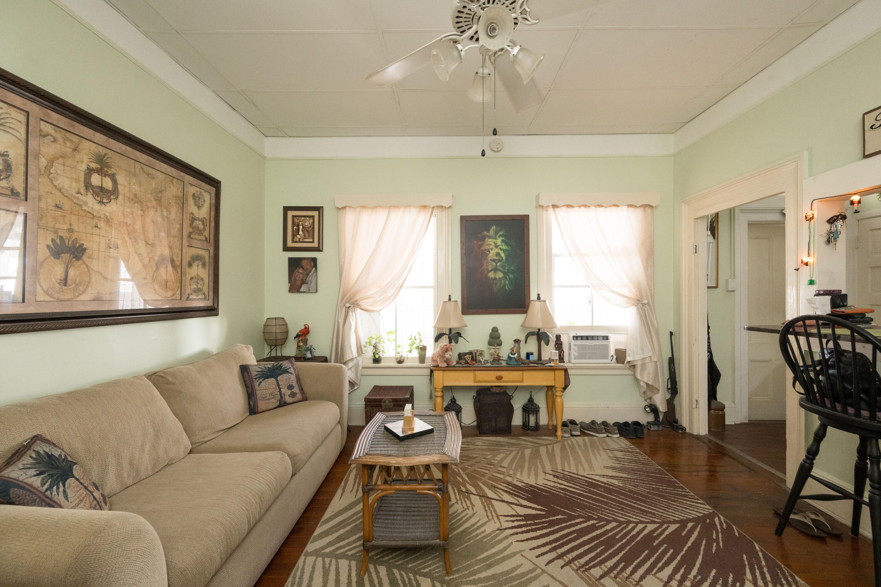 602 Southard Street Property Photo 4