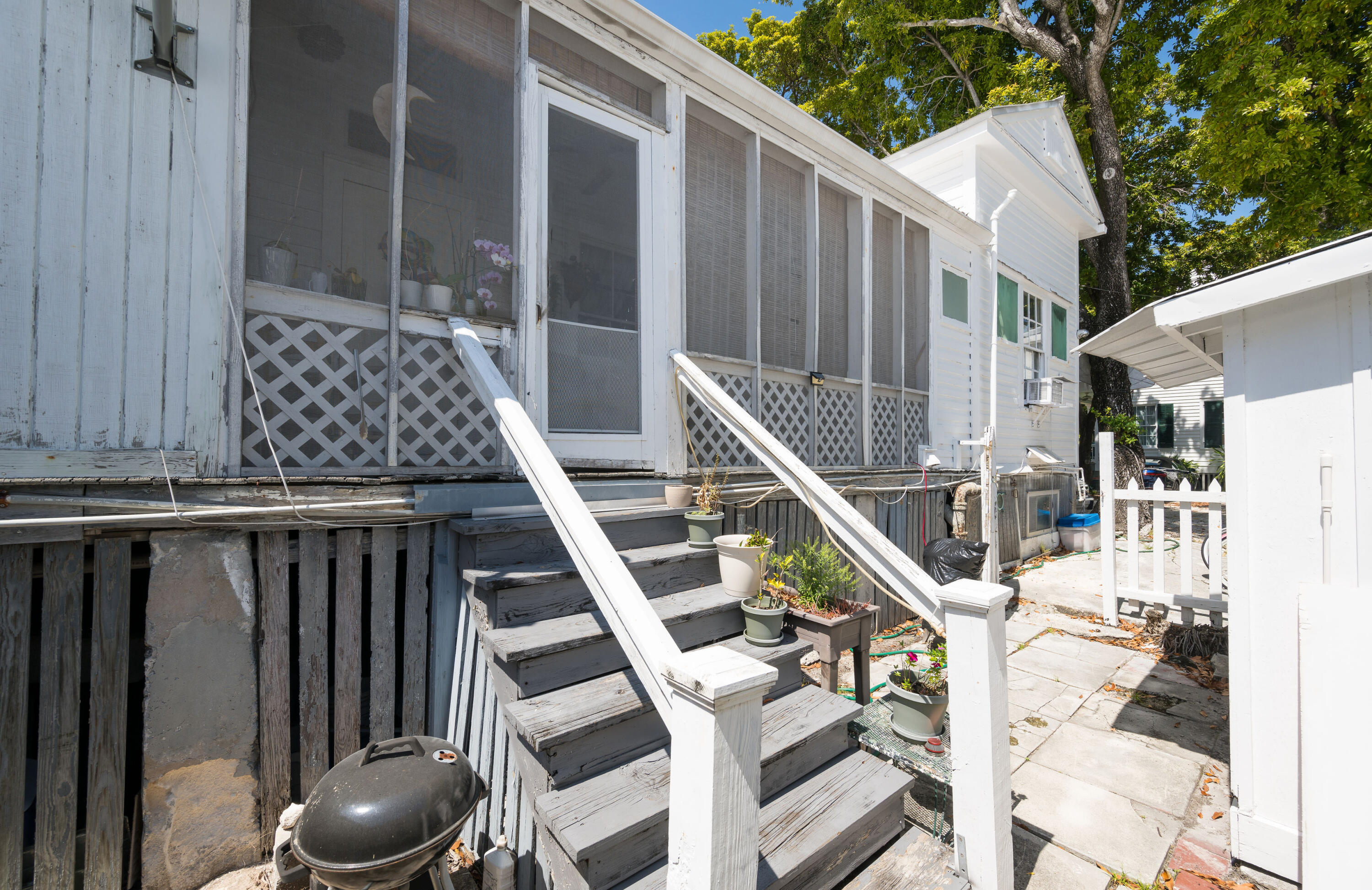602 Southard Street Property Photo 15